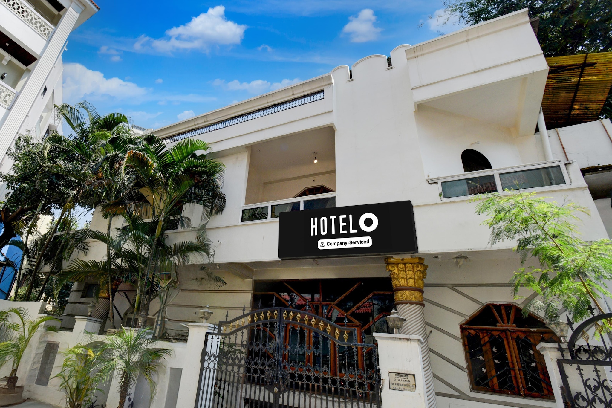 Situated within 2.5 km of City Centre Mall and 4.1 km of Ravindra Bharathi, Hotel O Laxmi Narsimha Temple Banjara Hills features rooms with air conditioning and a private bathroom in Hyderabad. This 3-star hotel offers room service, a 24-hour front desk and free WiFi. The hotel has family rooms.

All rooms at the hotel are fitted with a seating area, a flat-screen TV with satellite channels and a private bathroom with free toiletries and a bath or shower. The rooms have a desk.

AP State Archaeology Museum is 4.8 km from Hotel O Laxmi Narsimha Temple Banjara Hills, while Hussain Sagar Lake is 5.9 km from the property. Rajiv Gandhi International Airport is 30 km away. 

Early Check-In Policy: A full day’s room rate will be charged for check-ins before 6:00 AM. Complimentary early check-in is available between 6:00 AM and 10:00 AM, subject to room availability.
Check-in is only available to guests aged 18 and above. Please provide a government-issued ID to confirm your age.