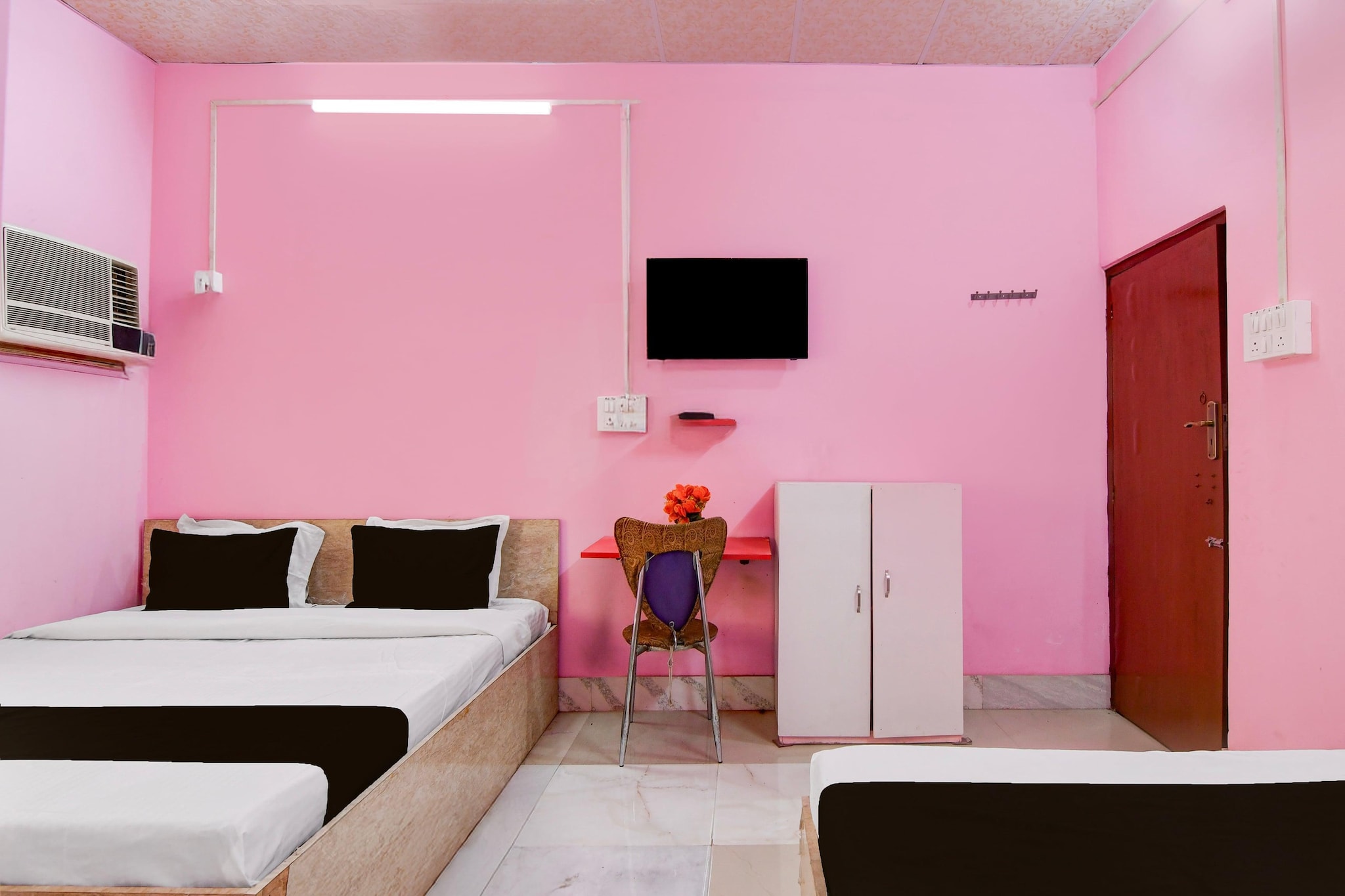 Hotel O Shakuntala Park Bus Terminus