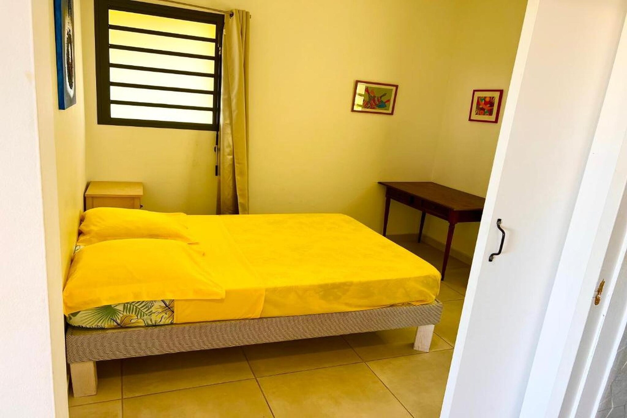 Picturesque apartment in Manapany with pool