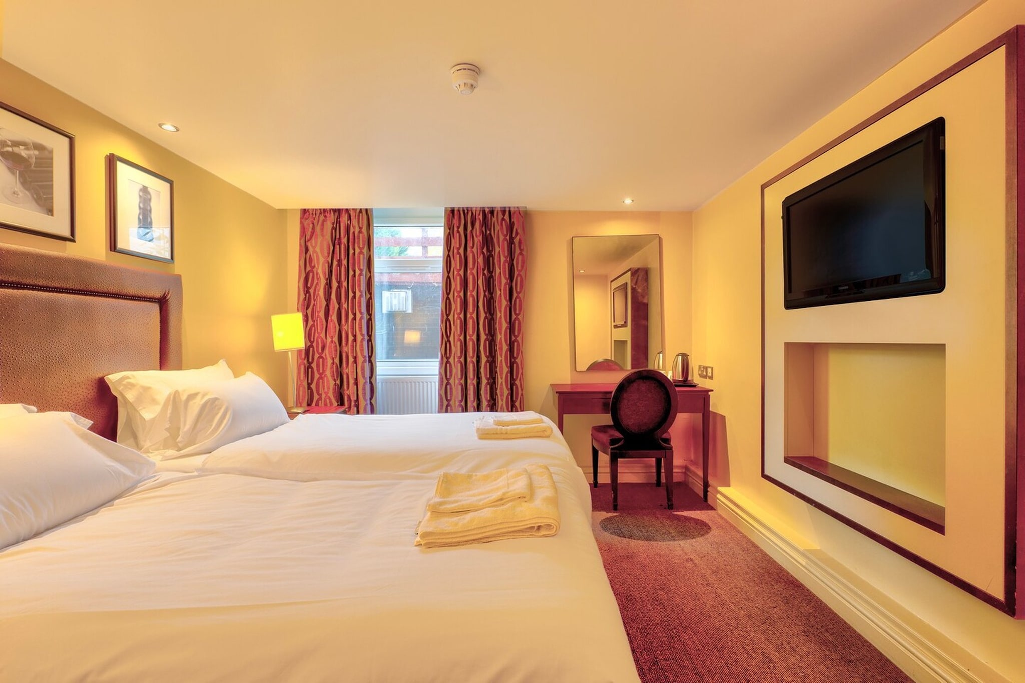 Deluxe Double Room - Schlafzimmer
