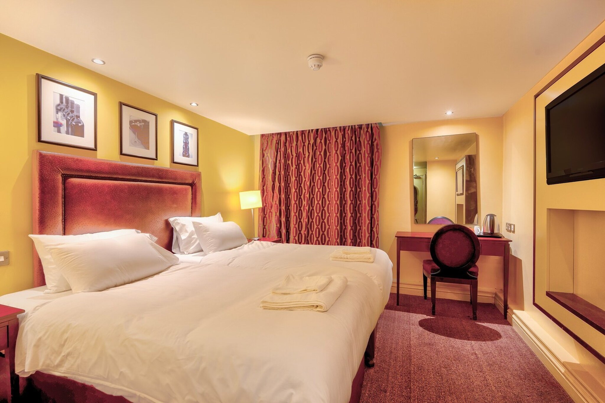 Deluxe Double Room - Schlafzimmer