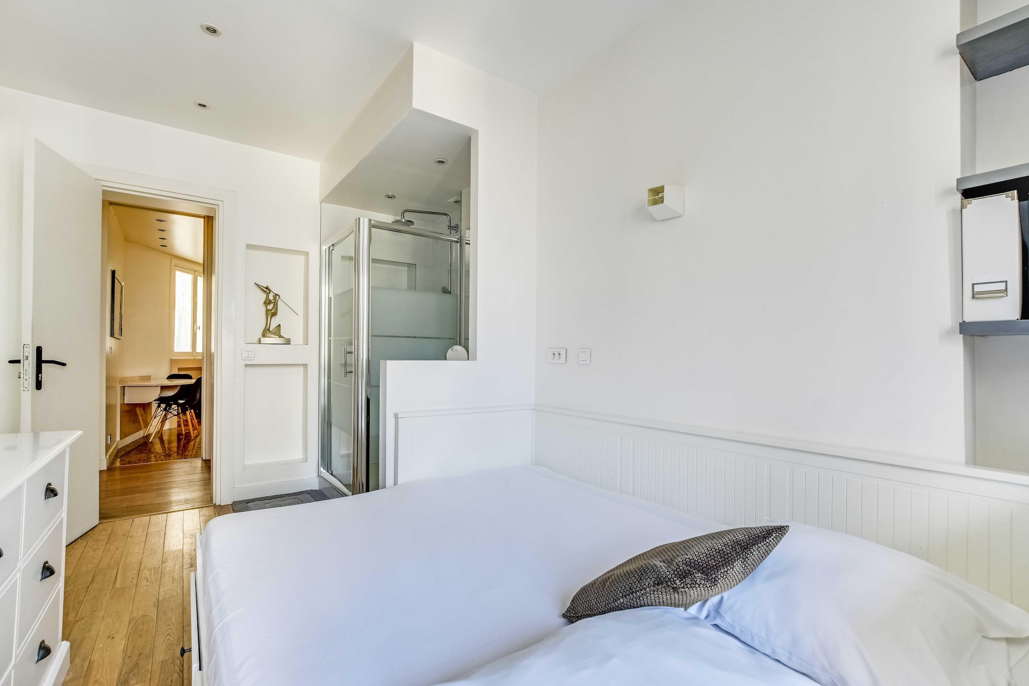 RA-1-LARGILLIERE-M - Schlafzimmer