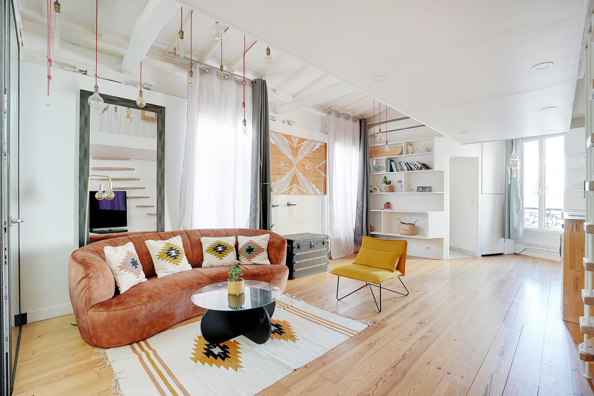 Spacious apartment 2BR/4P – République