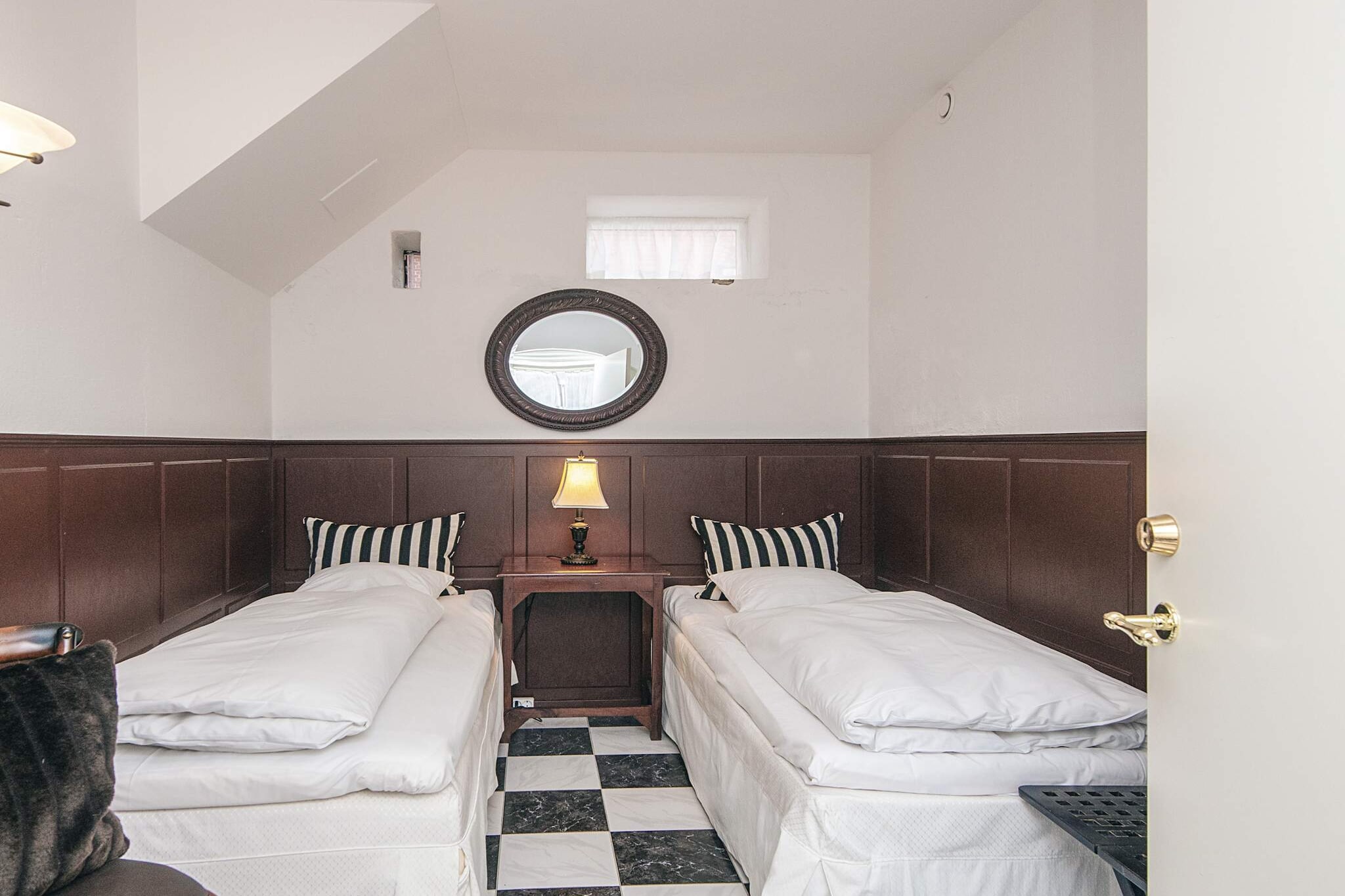 Kitchen(cooker(electric), coffee machine, dishwasher, fridge, freezer(1-59L)), Living/bed room(TV), bedroom(double bed), bedroom(double bed), bedroom(2x single bed), bedroom(2x single bed), bathroom(washbasin, shower, toilet)
