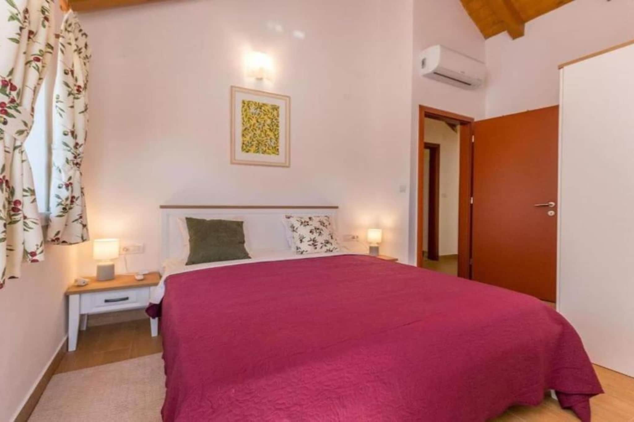 The Grandfather Villa – Heated Pool Retreat-Chambre