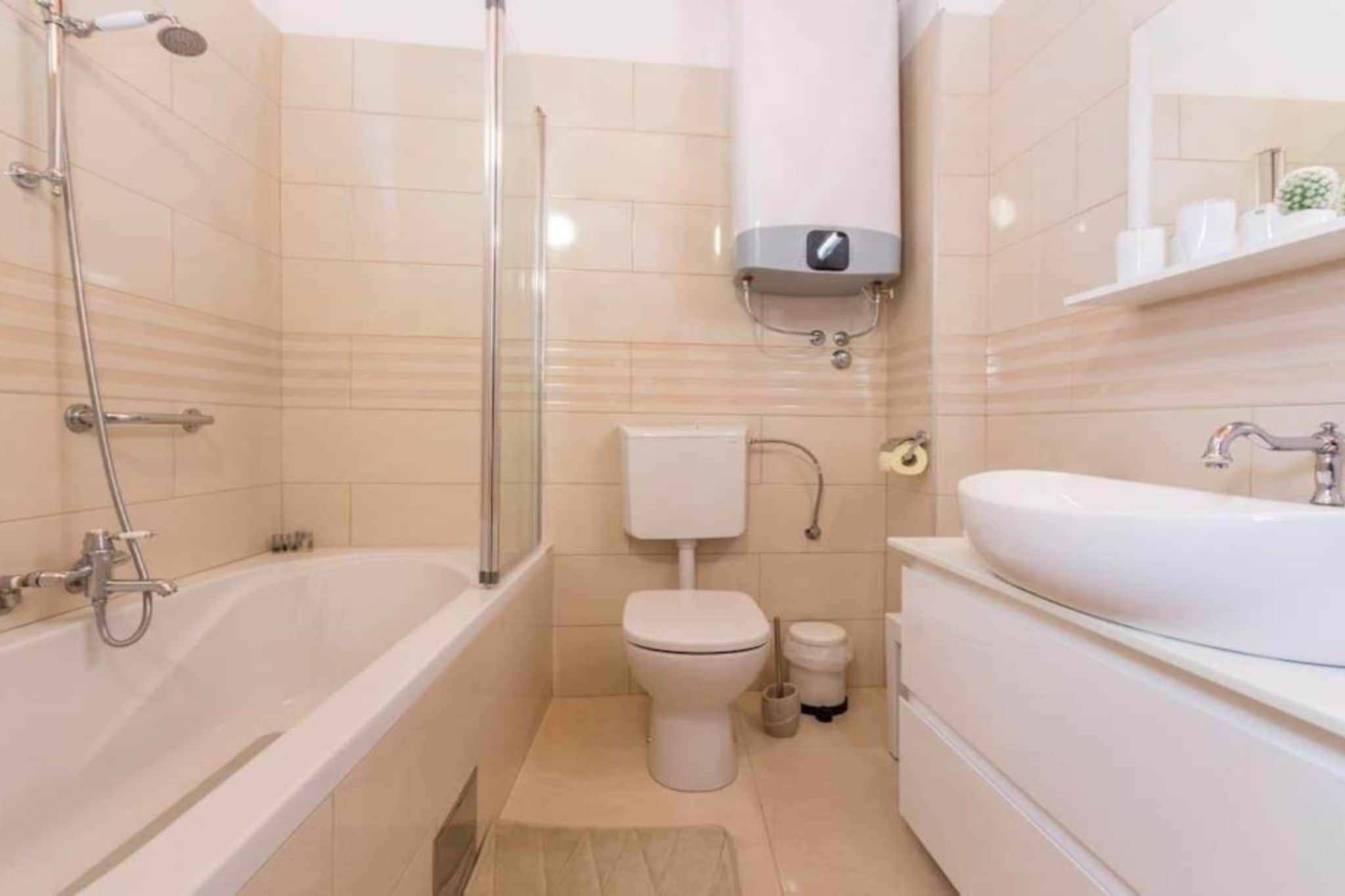 The Grandfather Villa – Heated Pool Retreat-Salle de bain