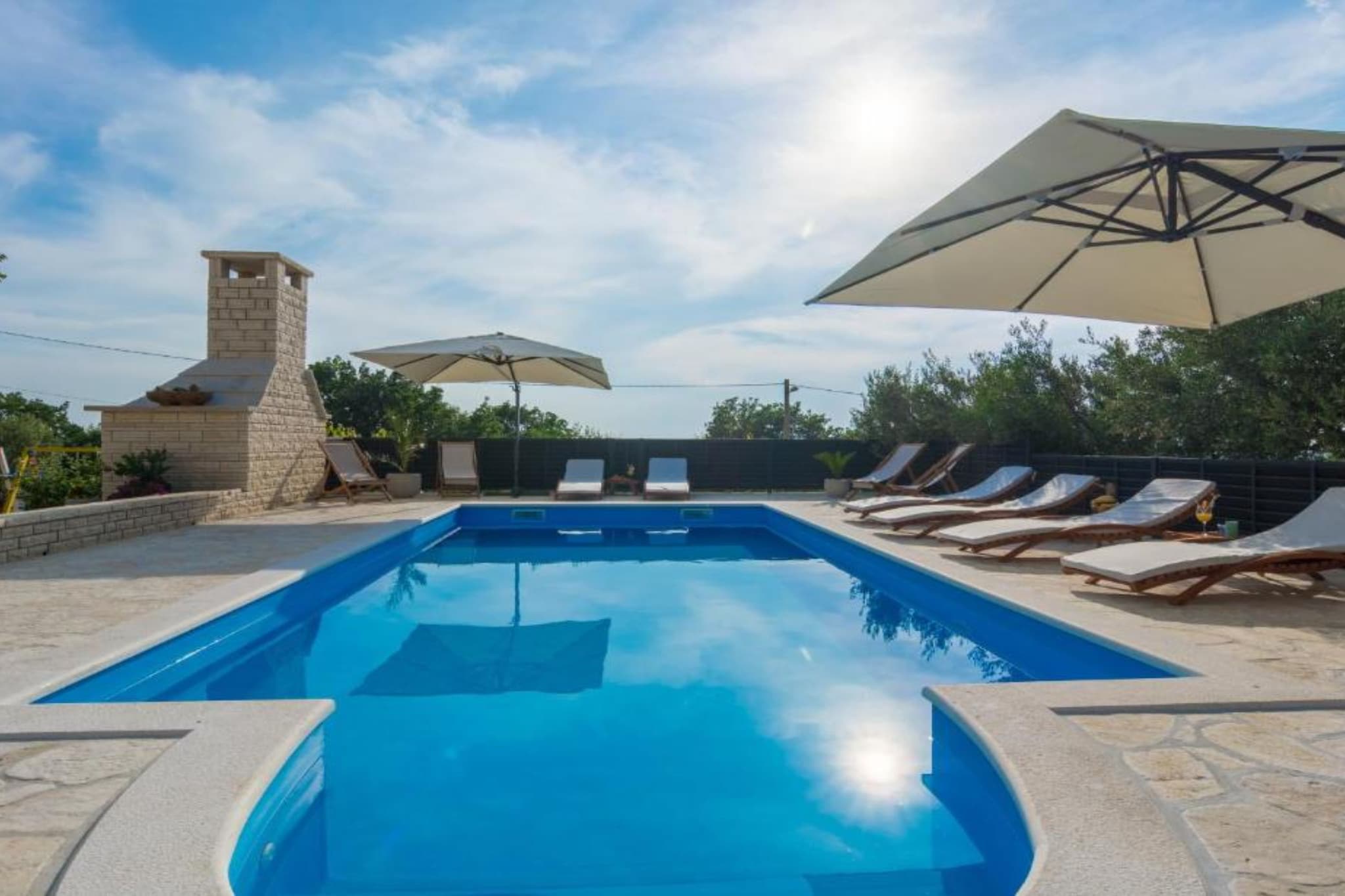 Holiday House BALEN with Swimming Pool - Six Bedroom Holiday House With Pool-Swimming pool