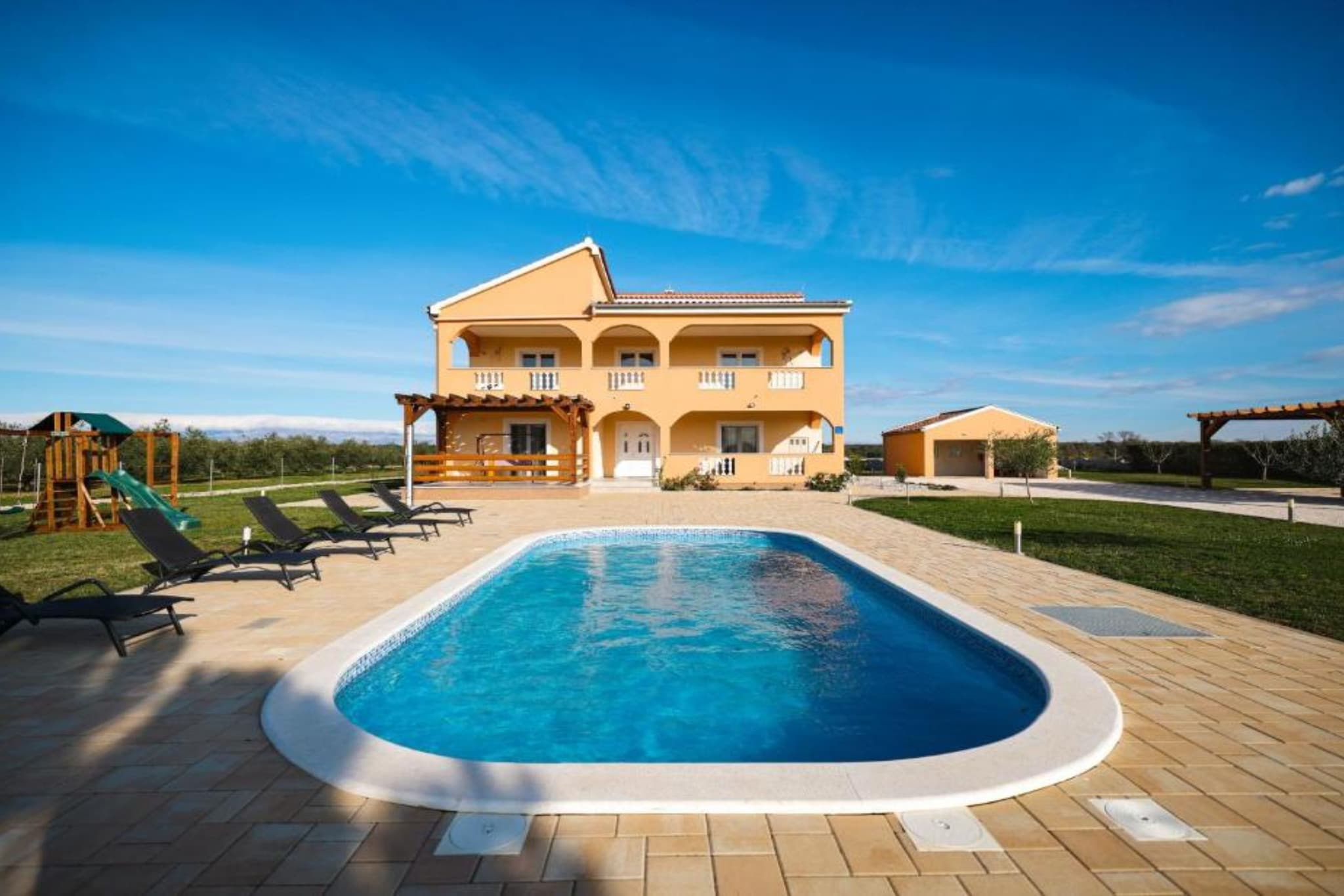 Villa Maja - Three bedroom villa with pool-Schwimmbad