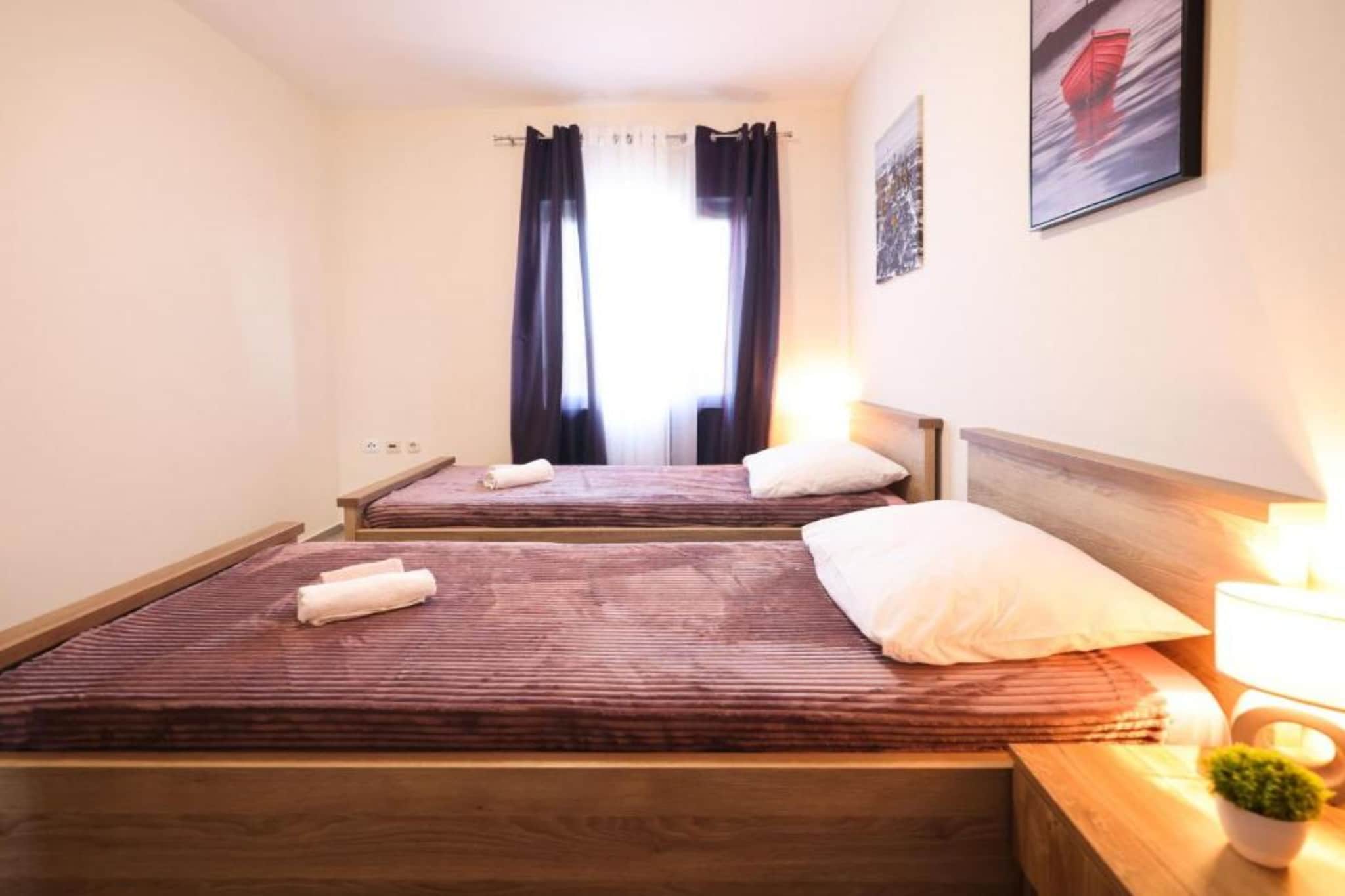 Villa Maja - Three bedroom villa with pool-Schlafzimmer