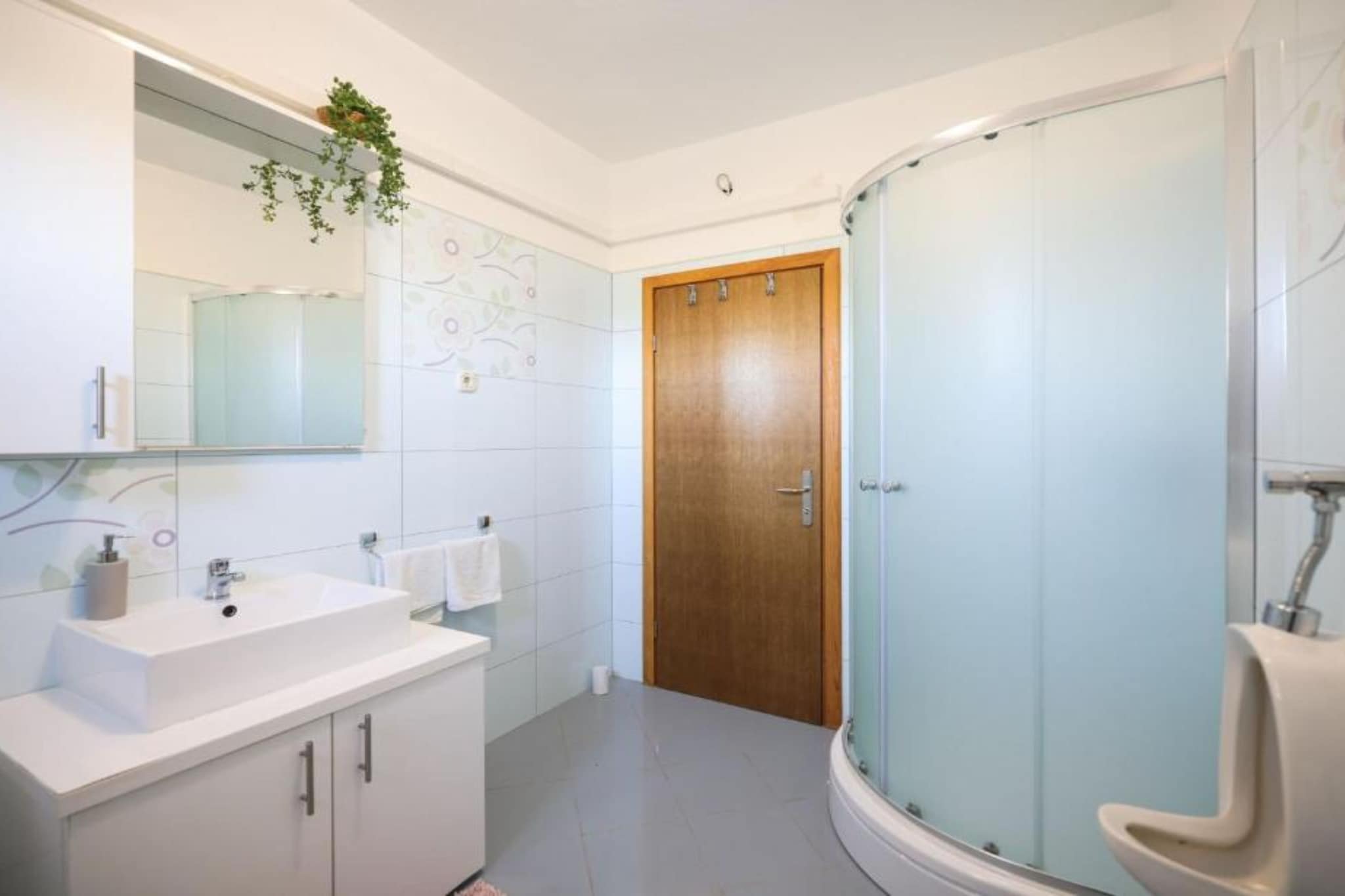 Villa Maja - Three bedroom villa with pool-Badezimmer