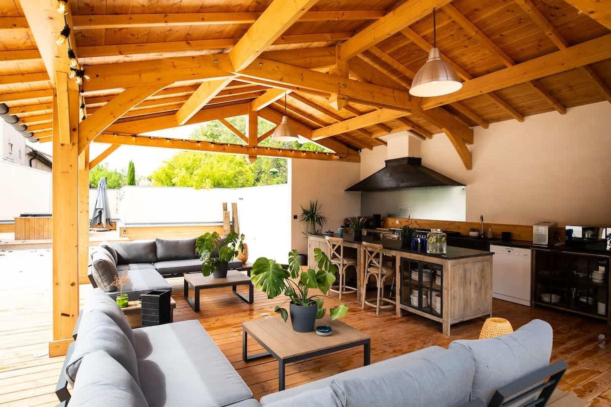 Charmant Mas Provençal avec piscine et jacuzzis-Terrasse/Balkon