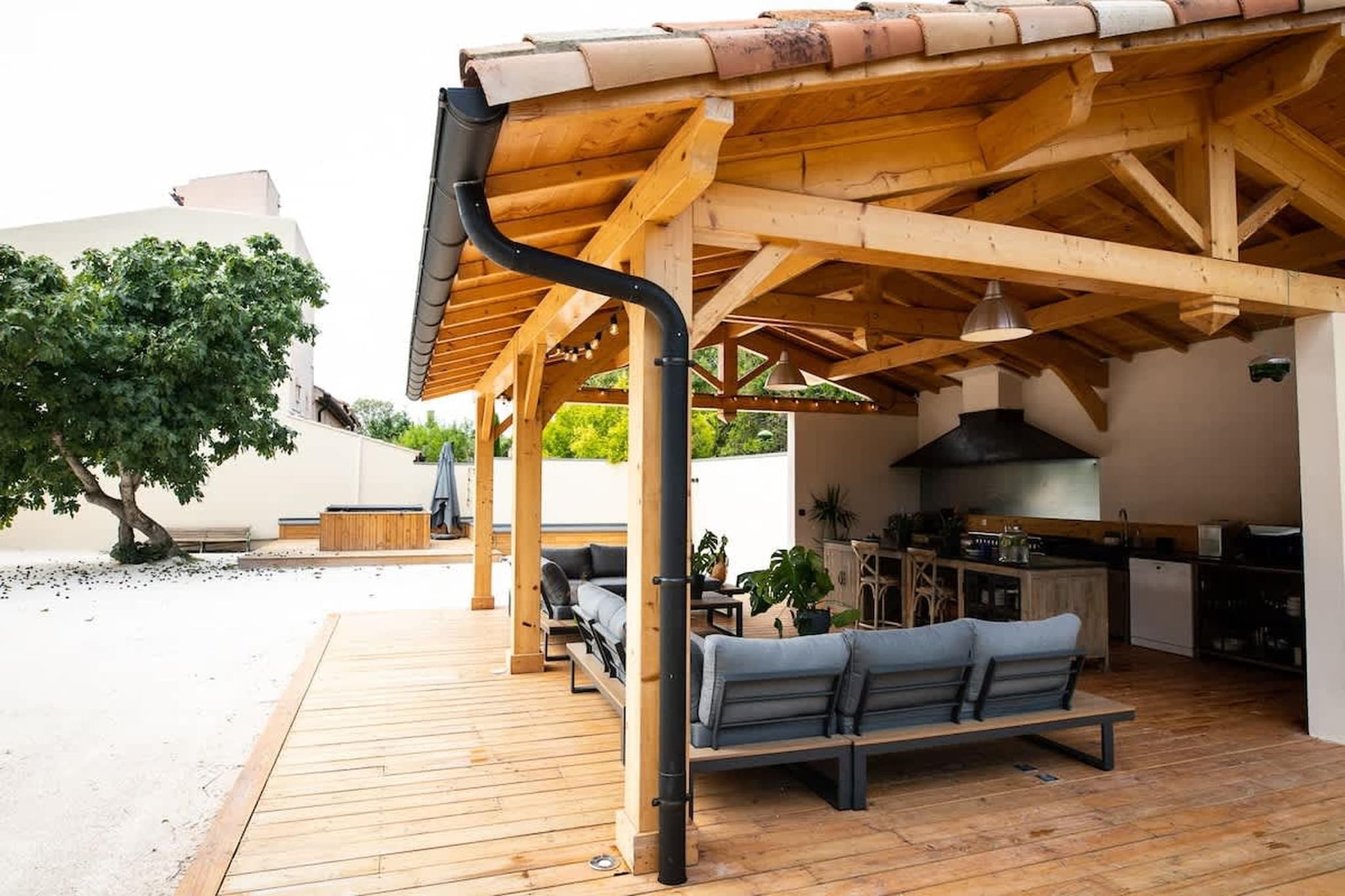 Charmant Mas Provençal avec piscine et jacuzzis-Terrasse/Balkon