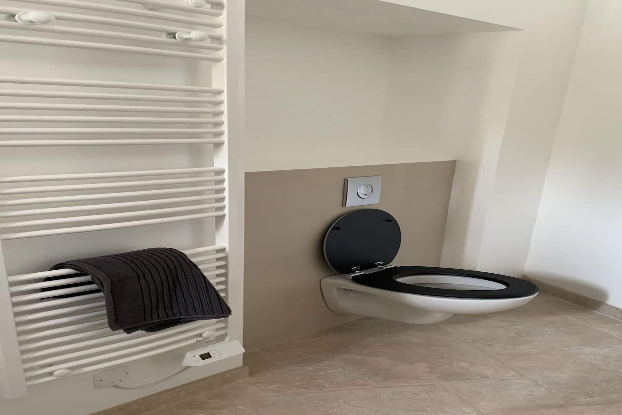 Charmant Mas Provençal avec piscine et jacuzzis-Badezimmer