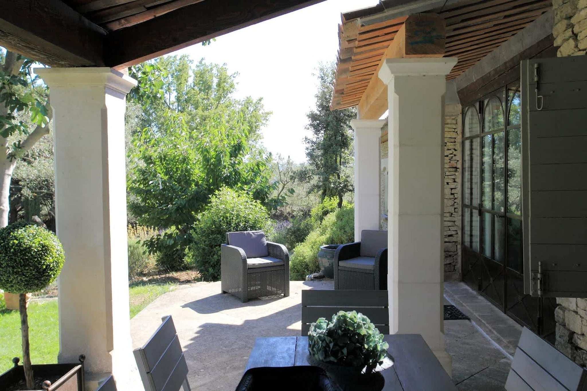 Maison authentique au coeur des garrigues Luberon-Terrasbalkon