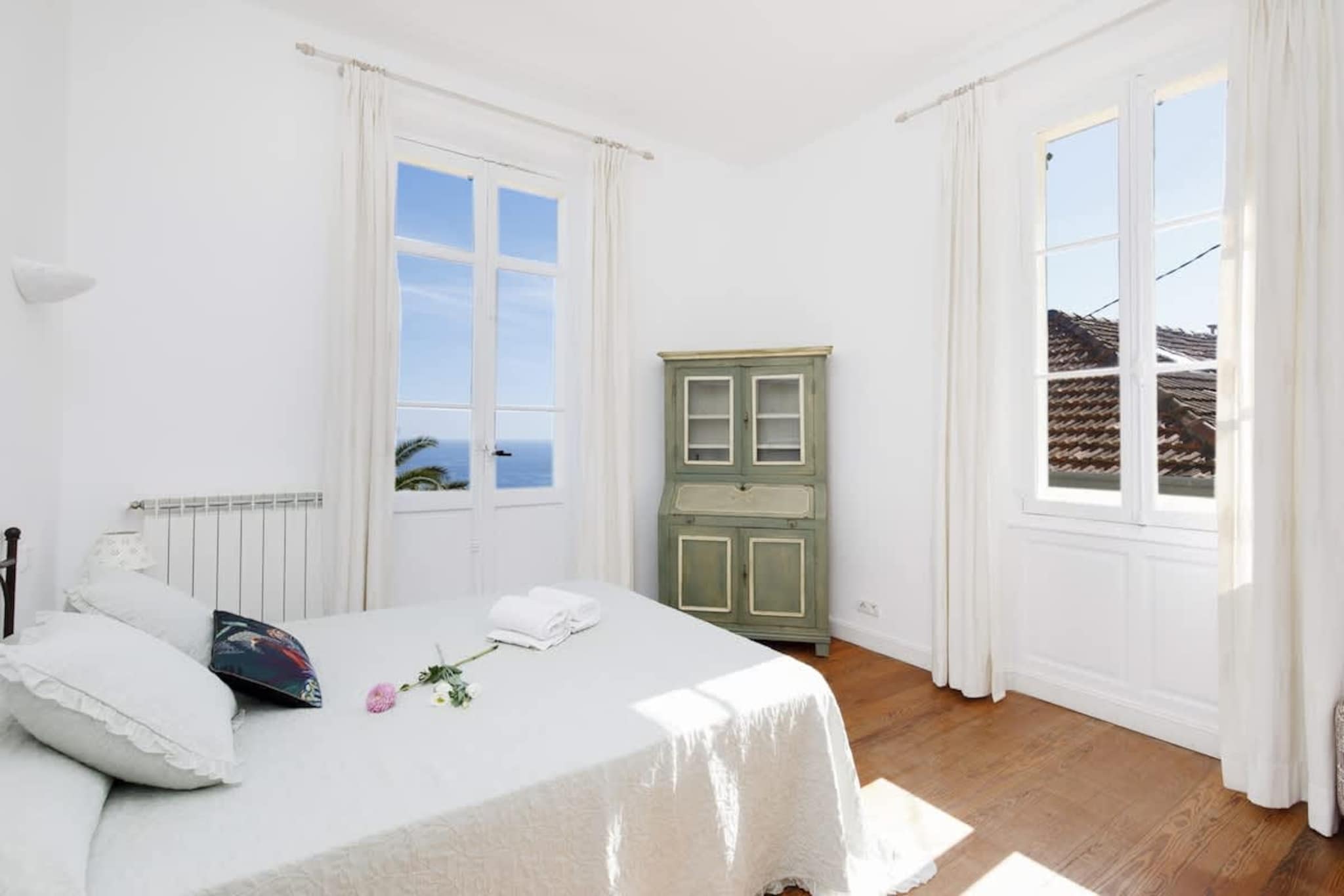 Magnifique villa avec vue sur mer et belle piscine-Chambre