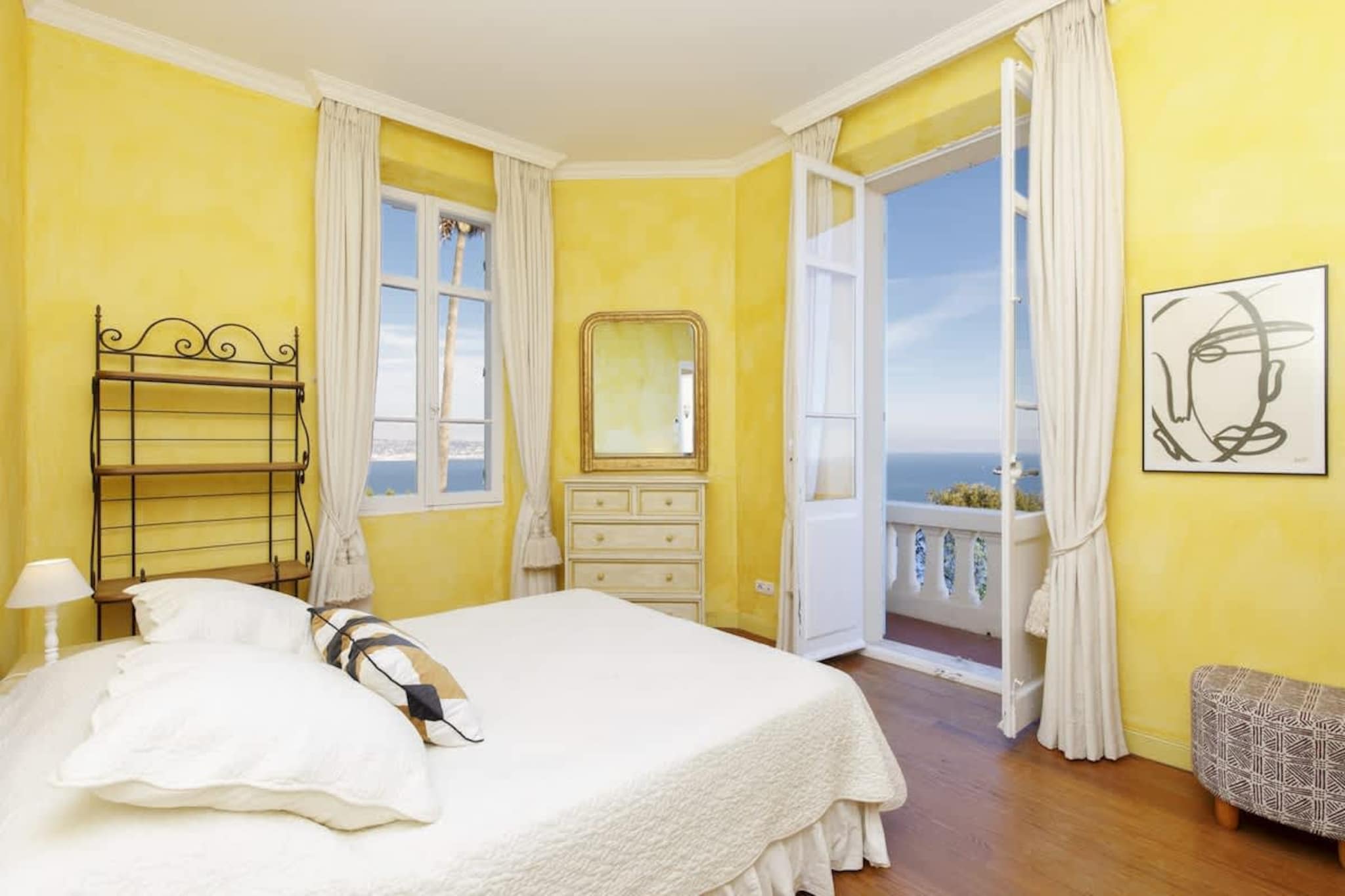 Magnifique villa avec vue sur mer et belle piscine-Chambre