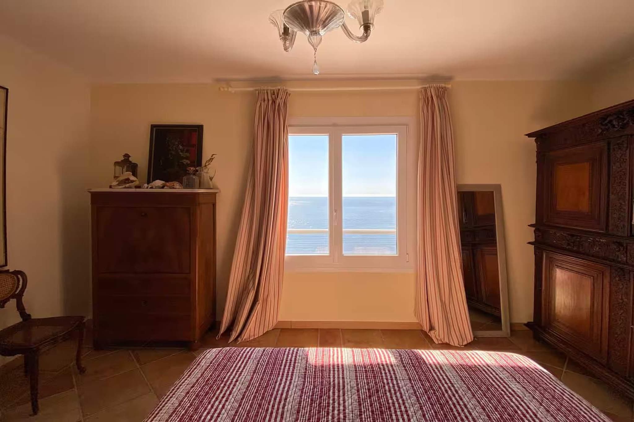 Villa plage privée vue sur la mer-Chambre