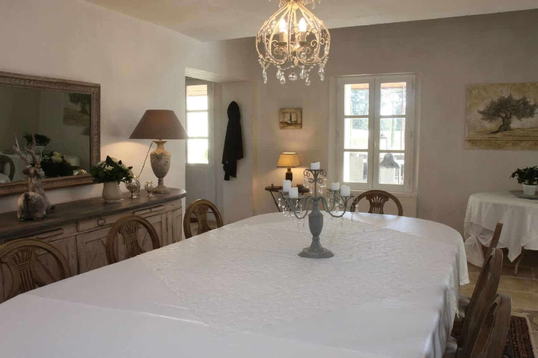 Bast de Charme L141-Eetkamer