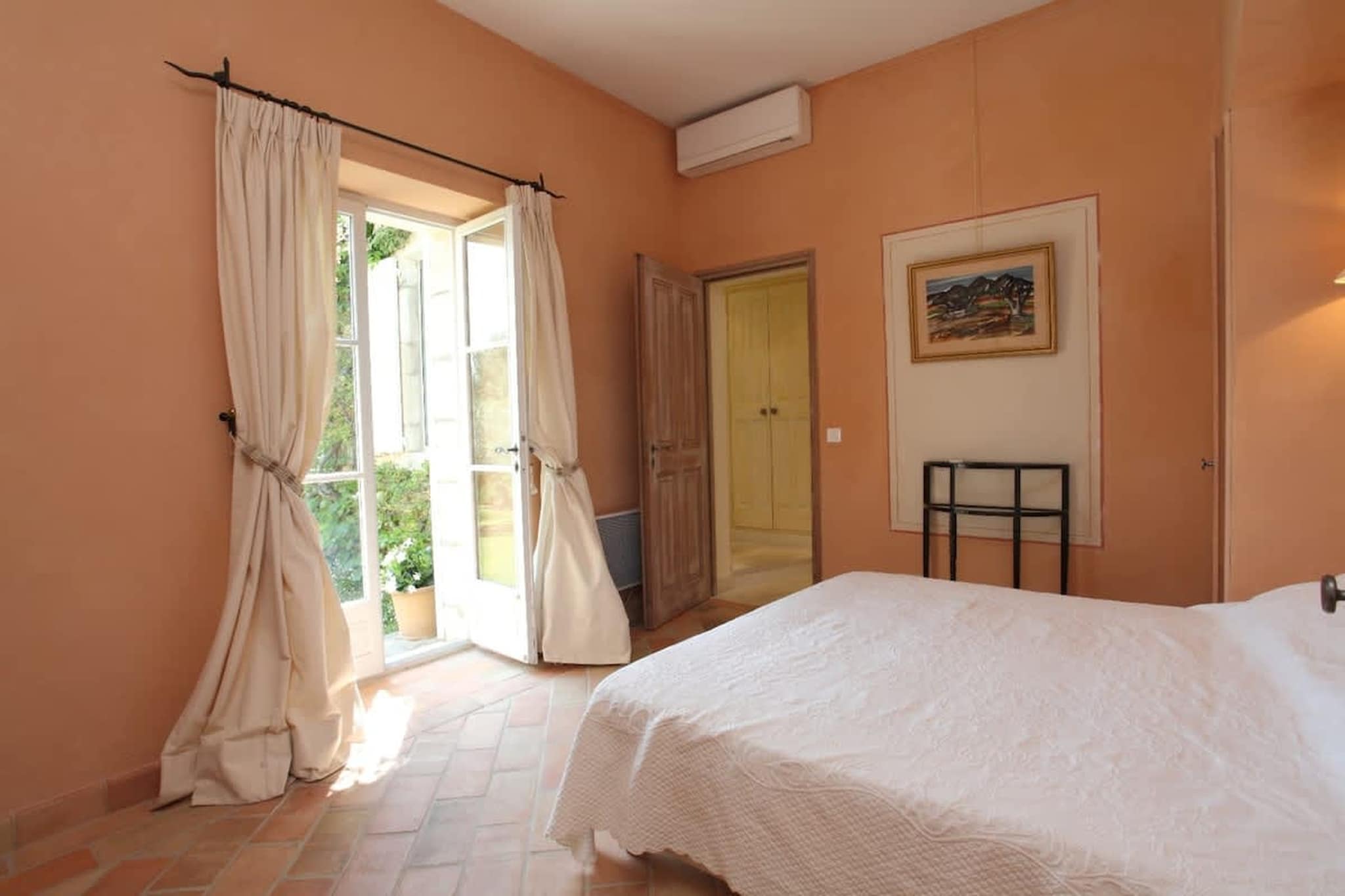 Bastide avec piscine 3 terrasses dans un écrin de verdure-Slaapkamer