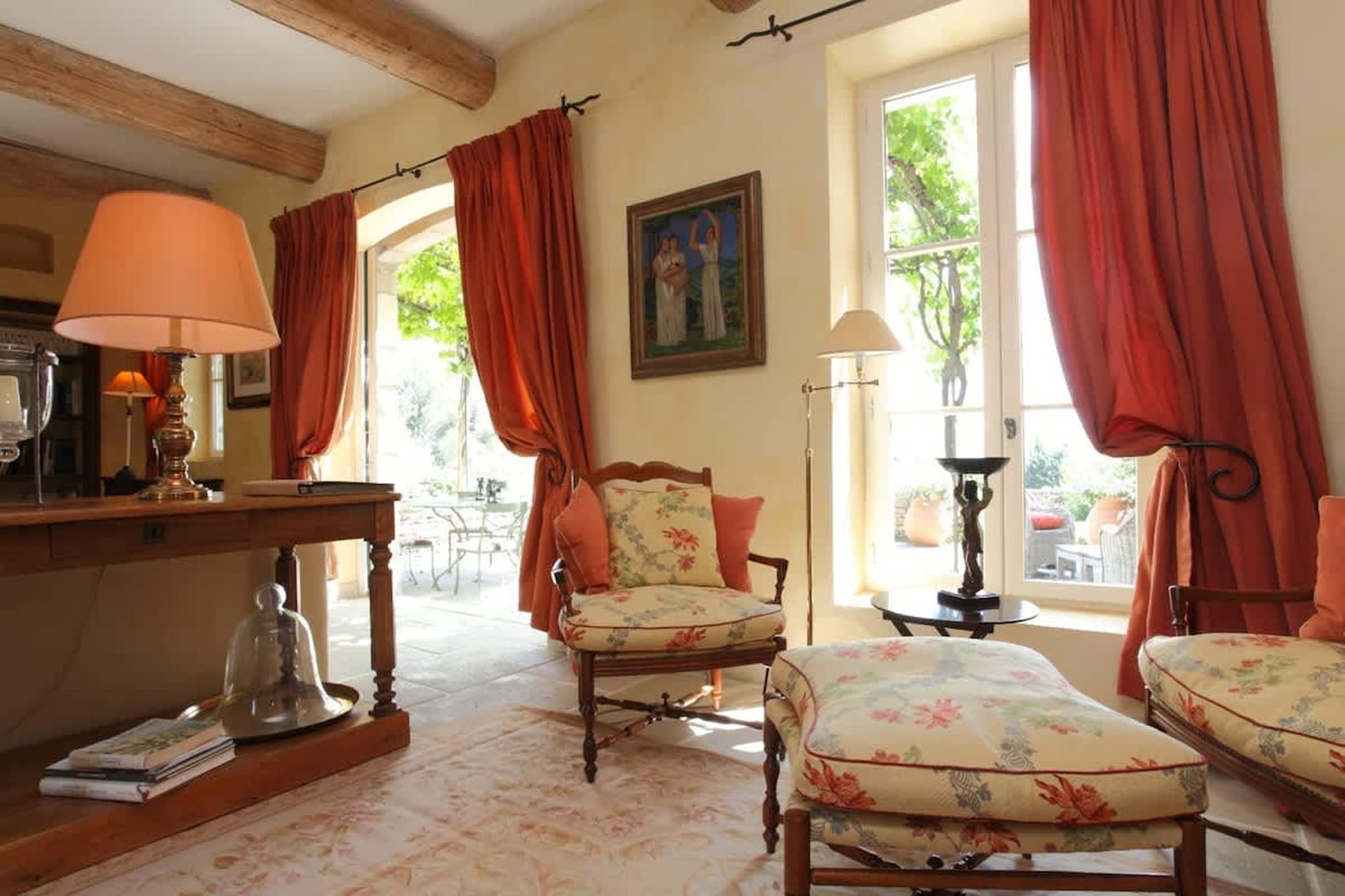 Bastide avec piscine 3 terrasses dans un écrin de verdure-Woonkamer