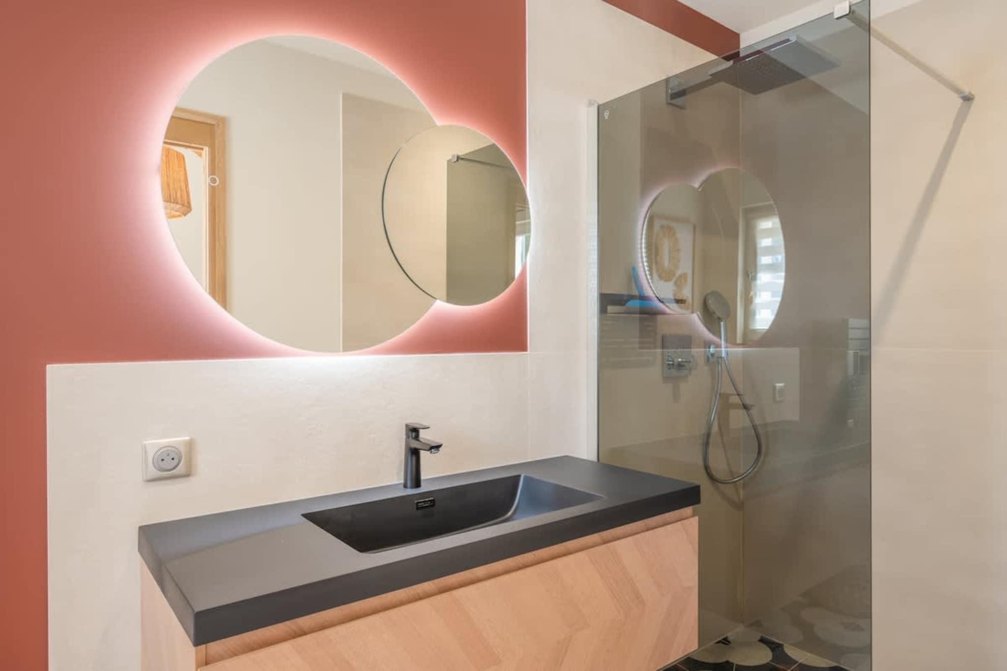 Villa Lou Pantaï  Élégance et Confort au Cœur de Saint-Rémy-de-Provence-Badezimmer