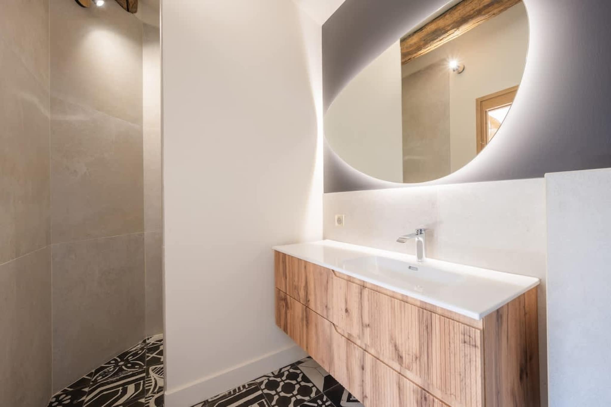 Villa Lou Pantaï  Élégance et Confort au Cœur de Saint-Rémy-de-Provence-Badezimmer