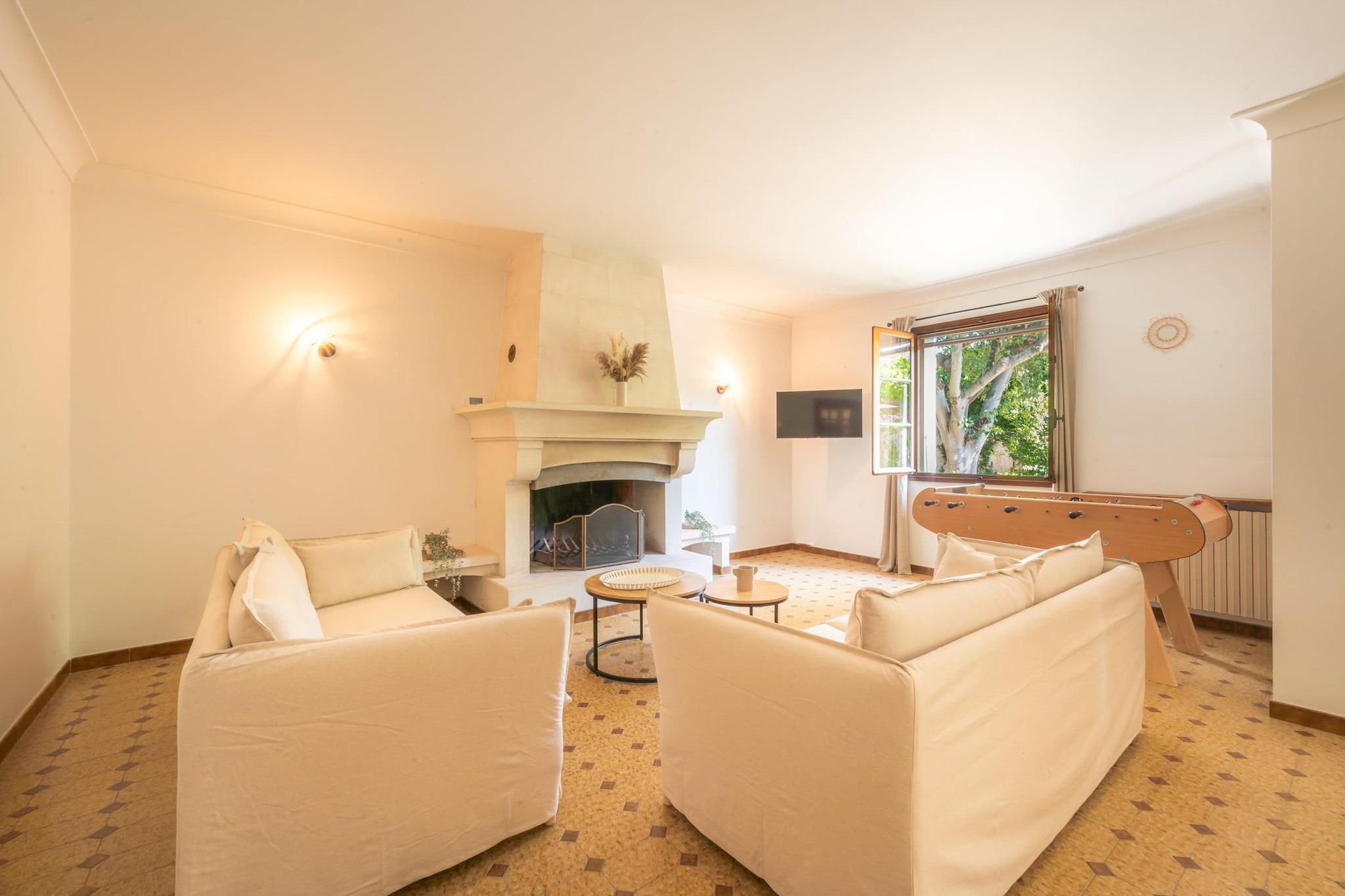 Mas Lou Pitchoun  Villa d'Exception entre Alpilles et Avignon-Living room