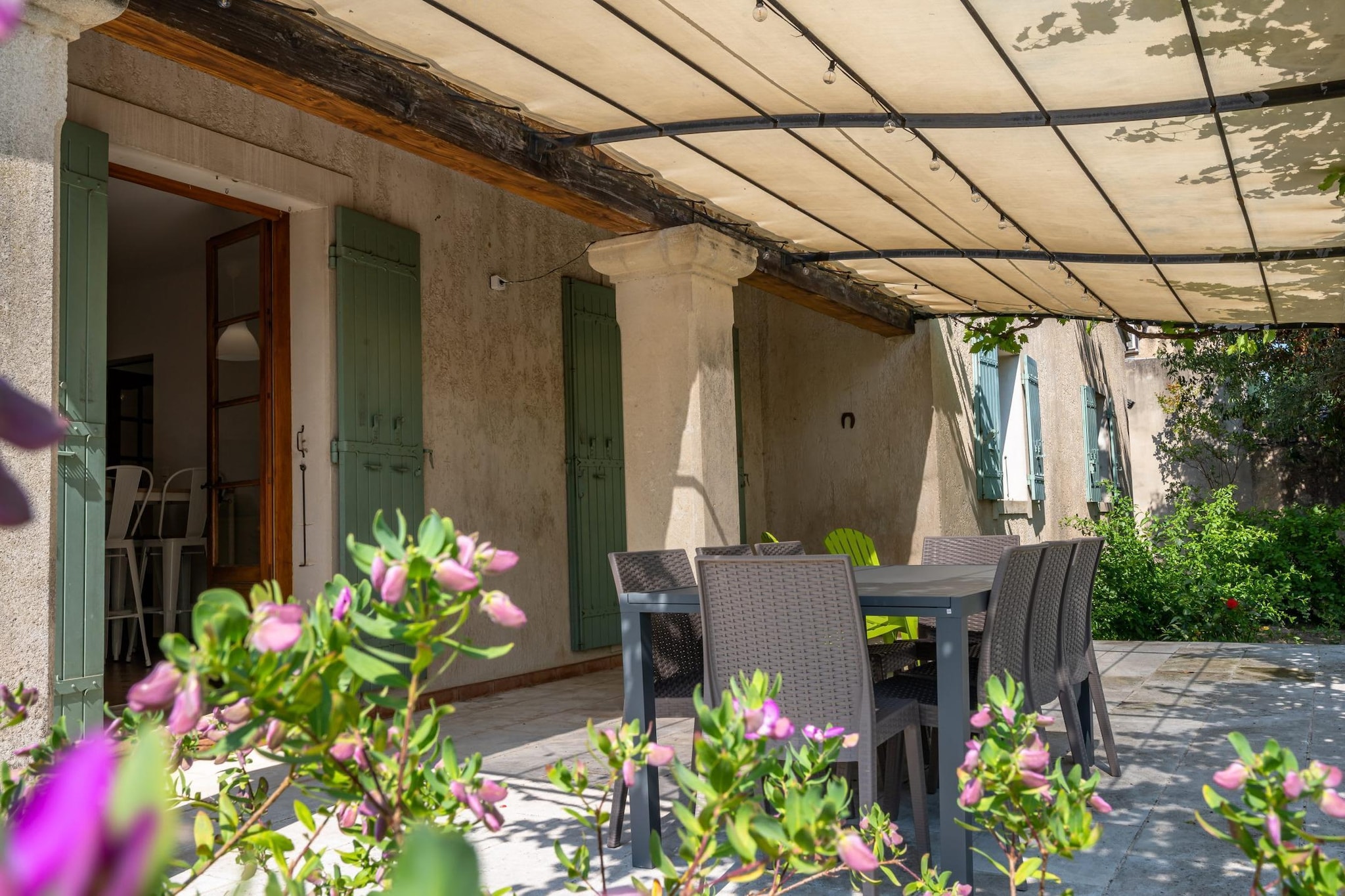 Mas Lou Pitchoun  Villa d'Exception entre Alpilles et Avignon-Terrace balcony