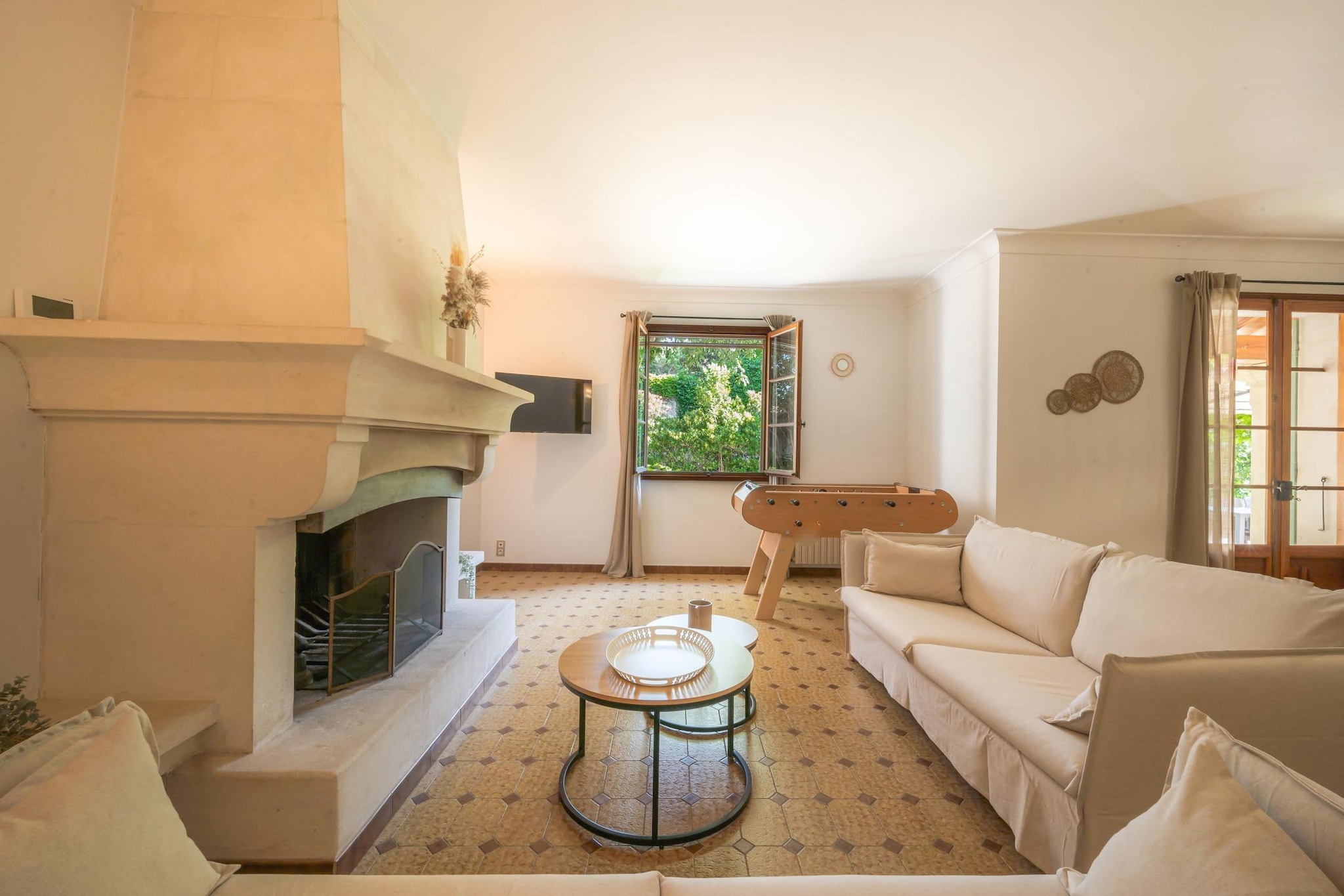 Mas Lou Pitchoun  Villa d'Exception entre Alpilles et Avignon-Living room