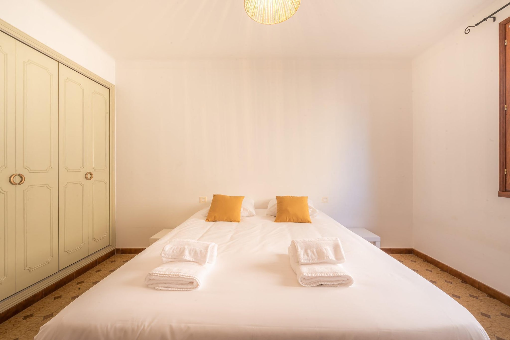 Mas Lou Pitchoun  Villa d'Exception entre Alpilles et Avignon-Bedroom