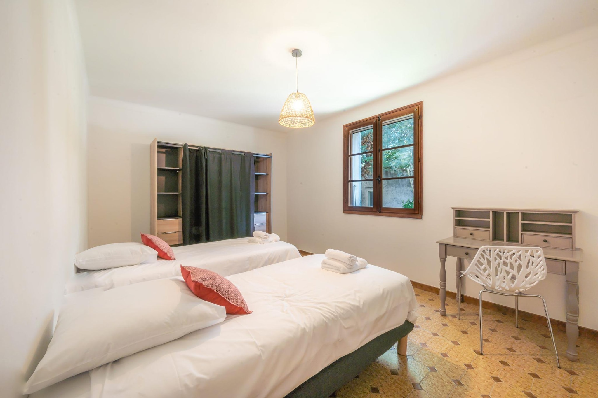 Mas Lou Pitchoun  Villa d'Exception entre Alpilles et Avignon-Bedroom