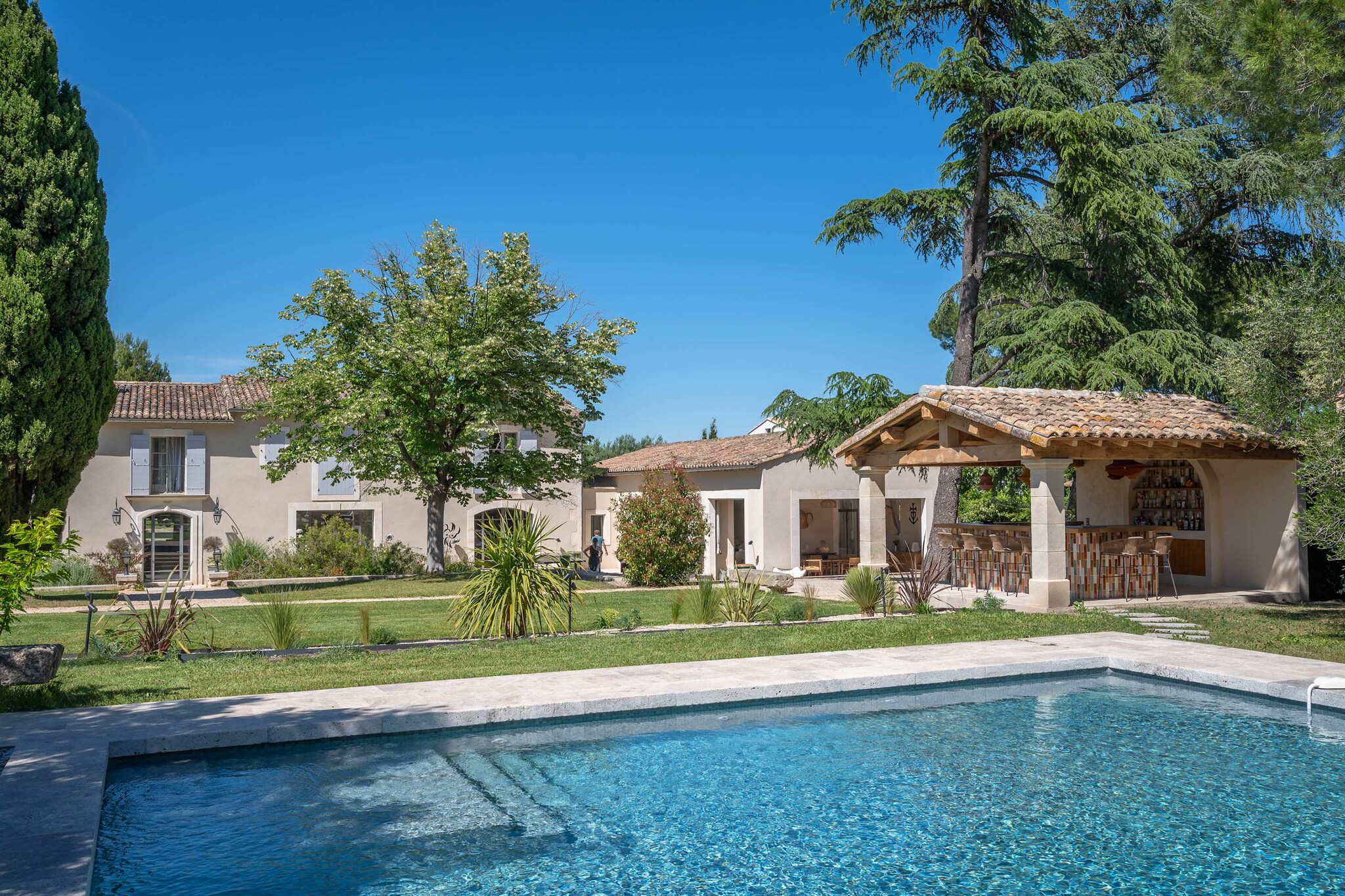 Mas prestigieux au coeur de Saint-Remy-de-Provence-Außenbereich Sommer