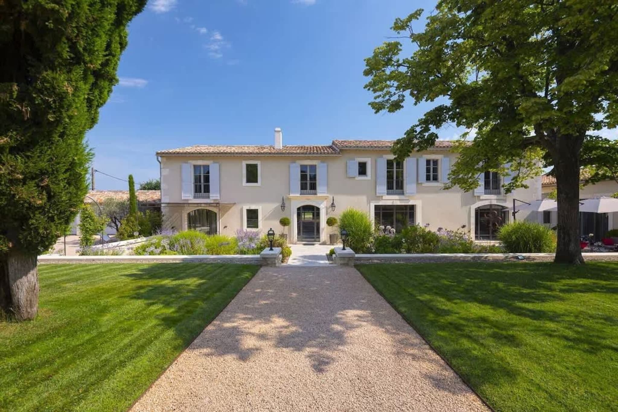 Mas prestigieux au coeur de Saint-Remy-de-Provence-Garten Sommer