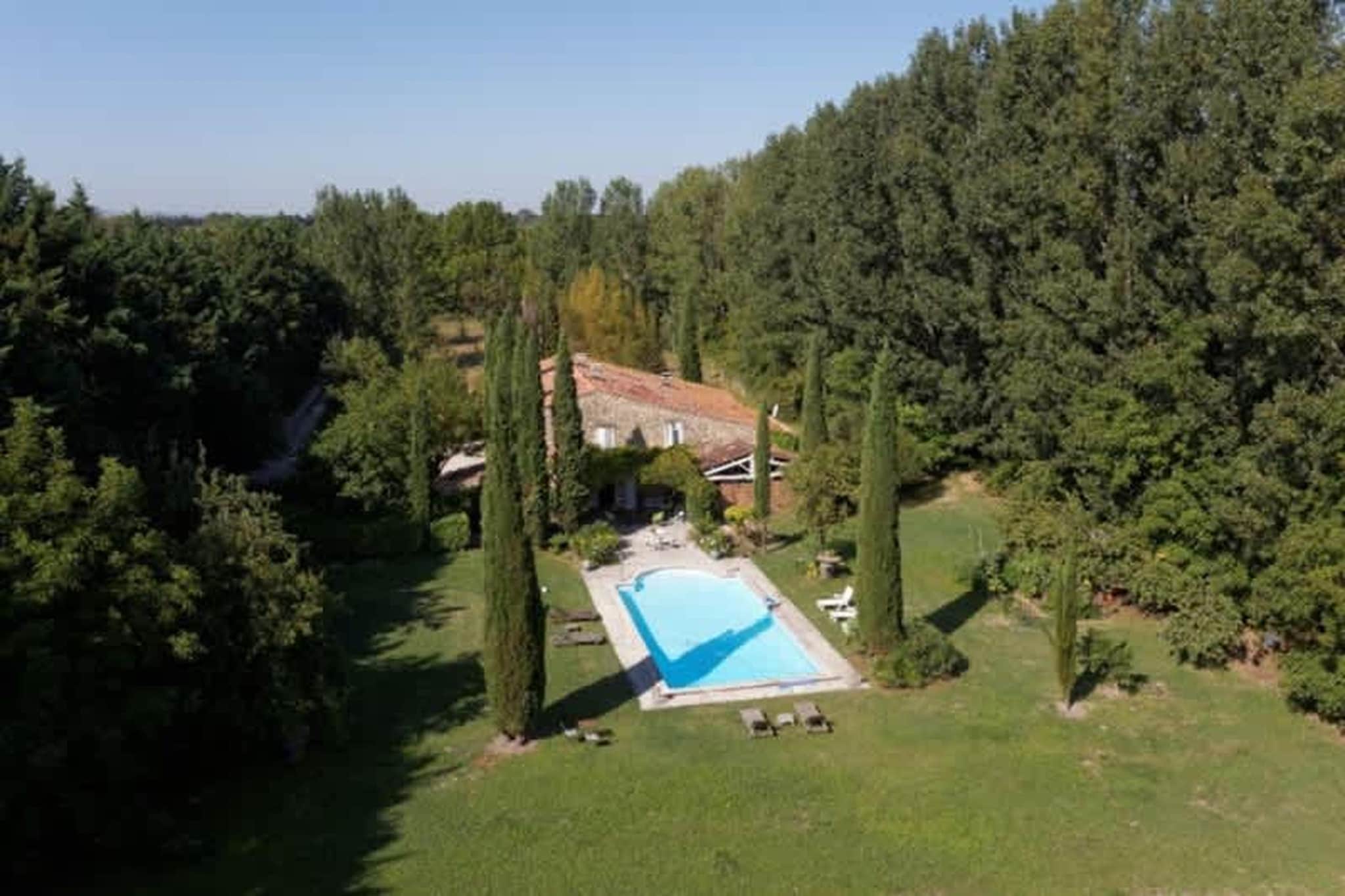 Villa provencale pour les amoureux de la nature en Lubéron-Zwembad