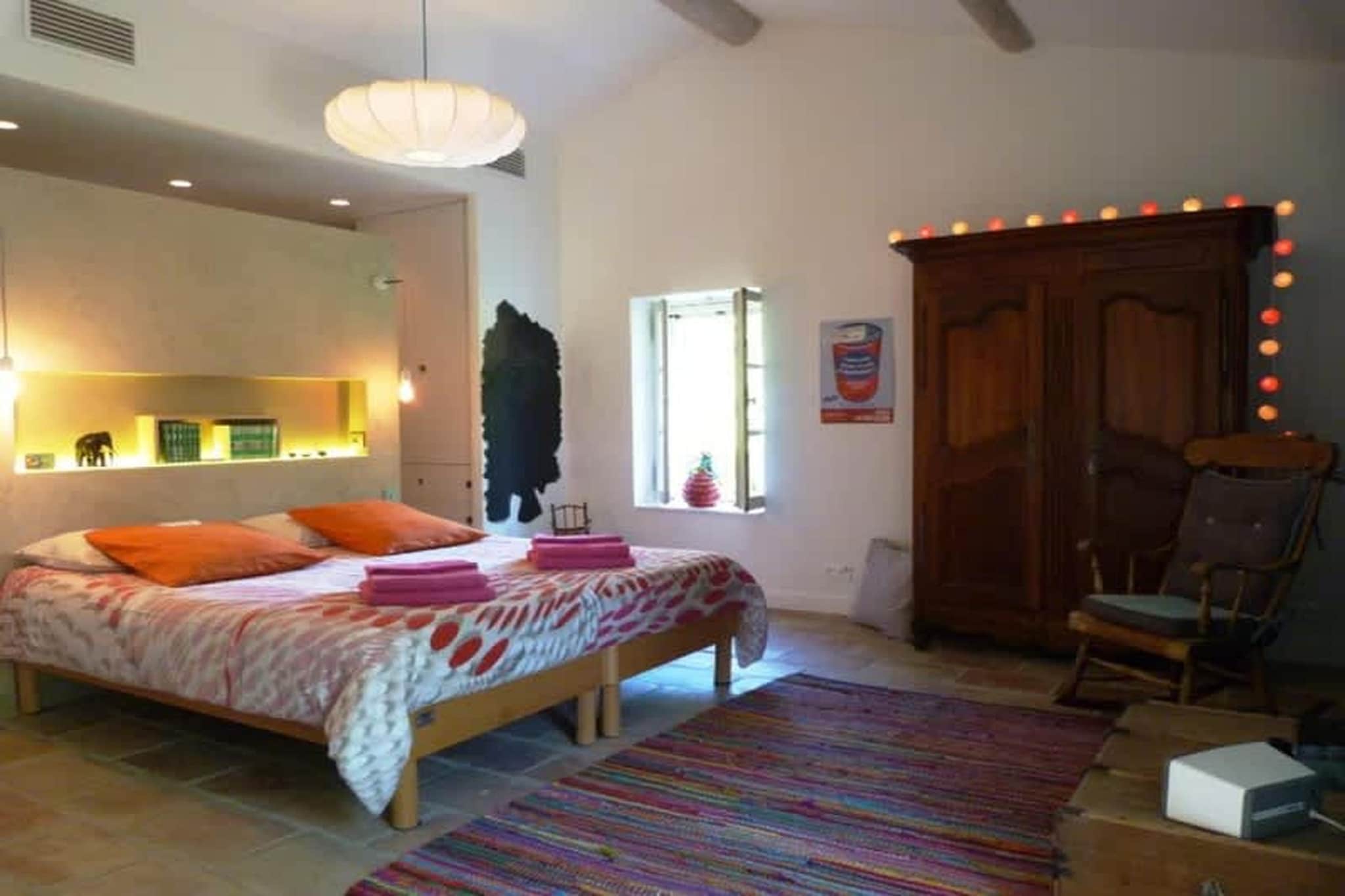 Villa provencale pour les amoureux de la nature en Lubéron-Slaapkamer