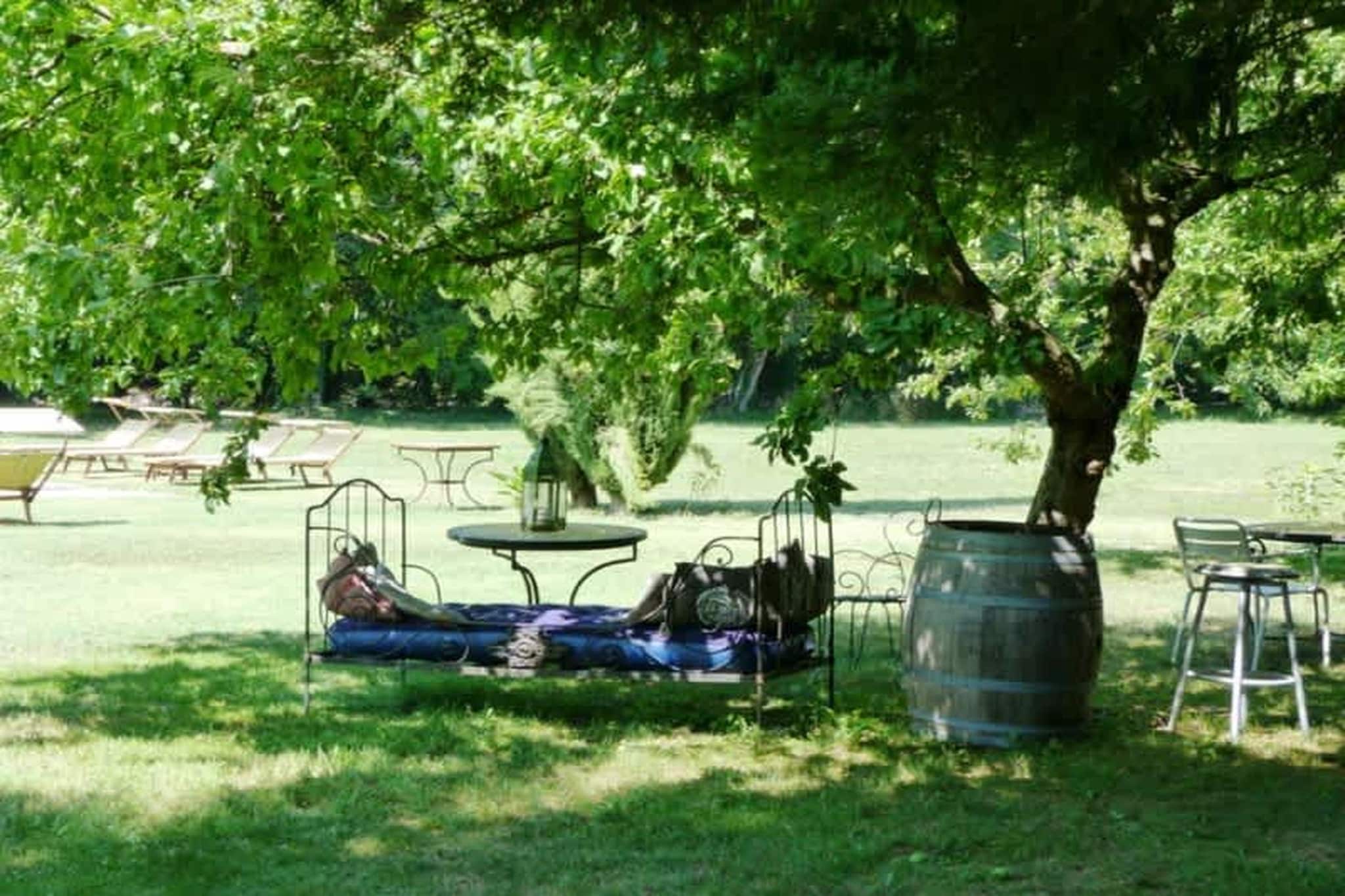 Villa provencale pour les amoureux de la nature en Lubéron-Terrasbalkon
