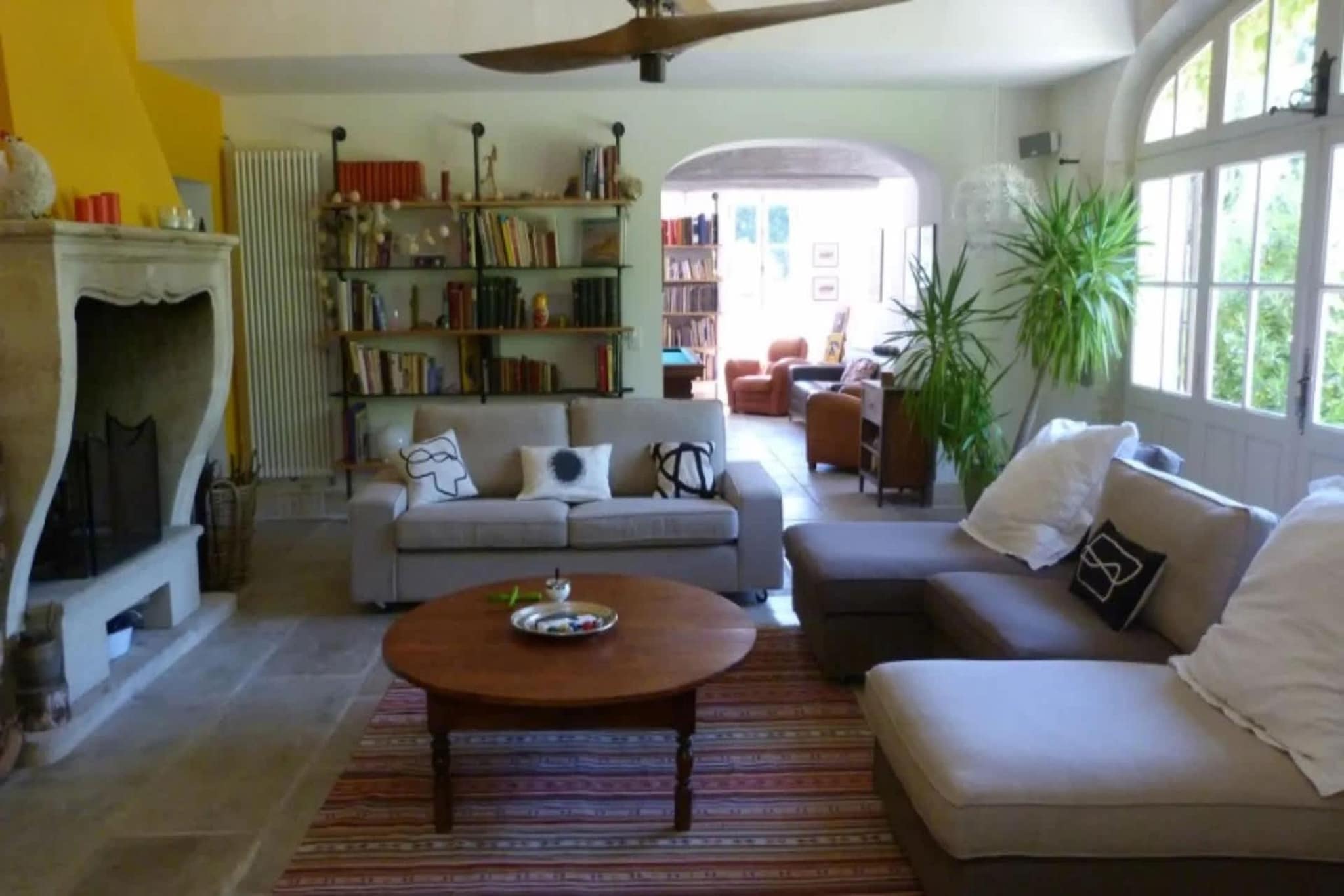 Villa provencale pour les amoureux de la nature en Lubéron-Woonkamer