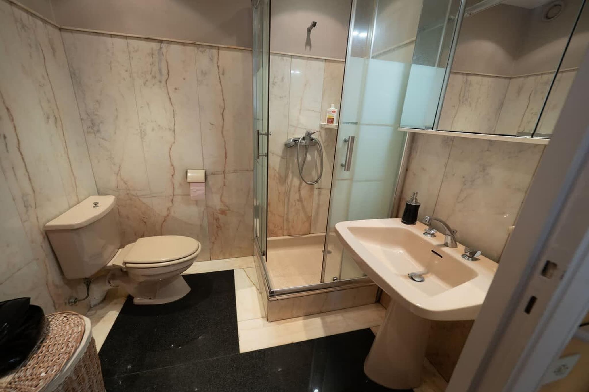 Appart près des plages plein centre confortable-Salle de bain