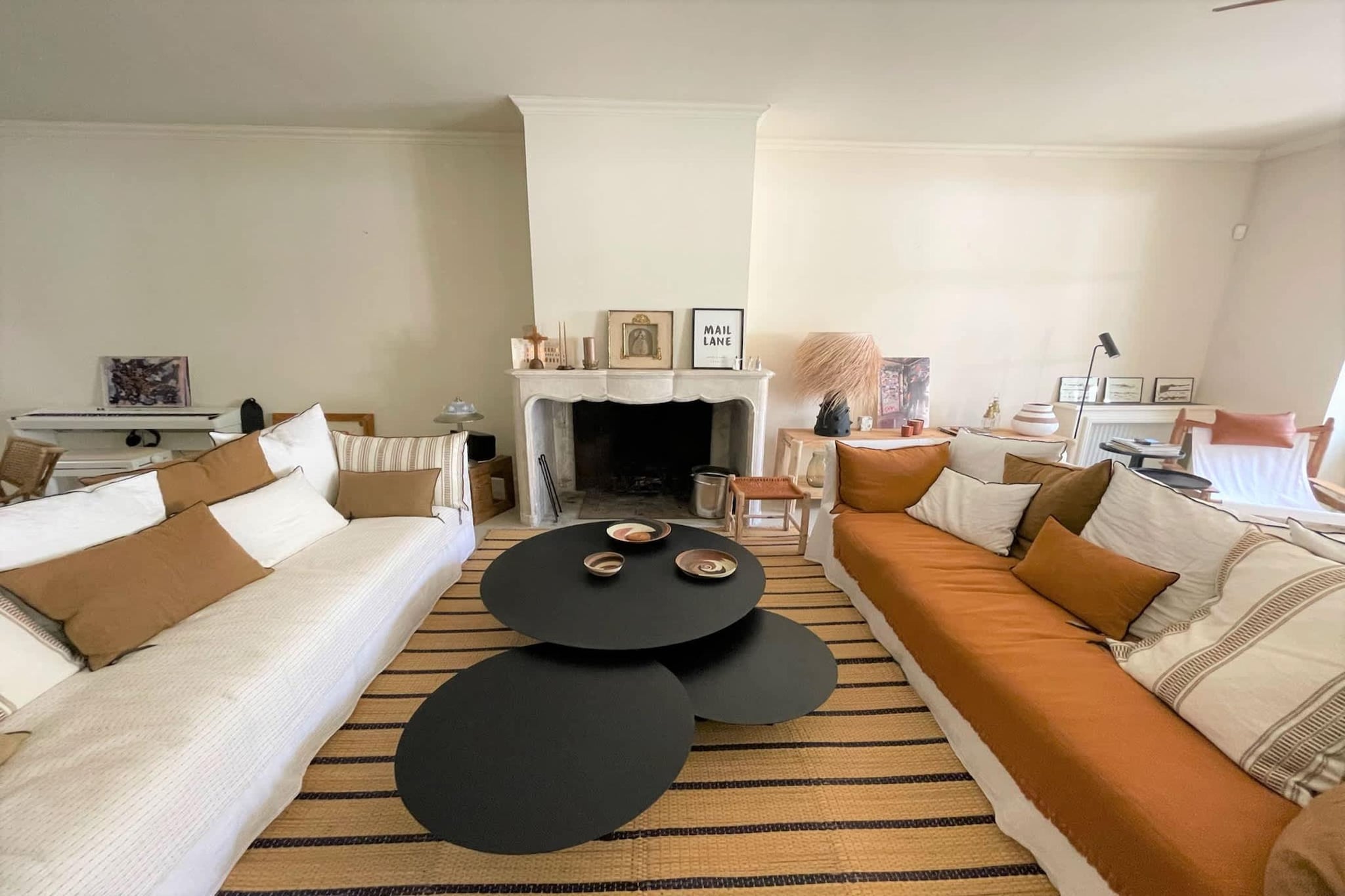 Mas Maillane demeure du XVIIIe entièrement rénové-Living room