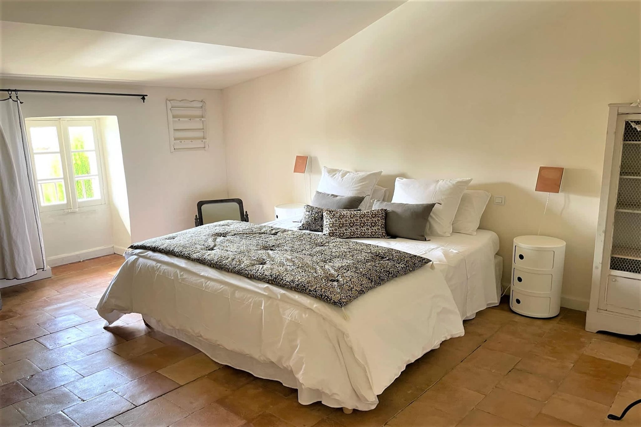 Mas Maillane demeure du XVIIIe entièrement rénové