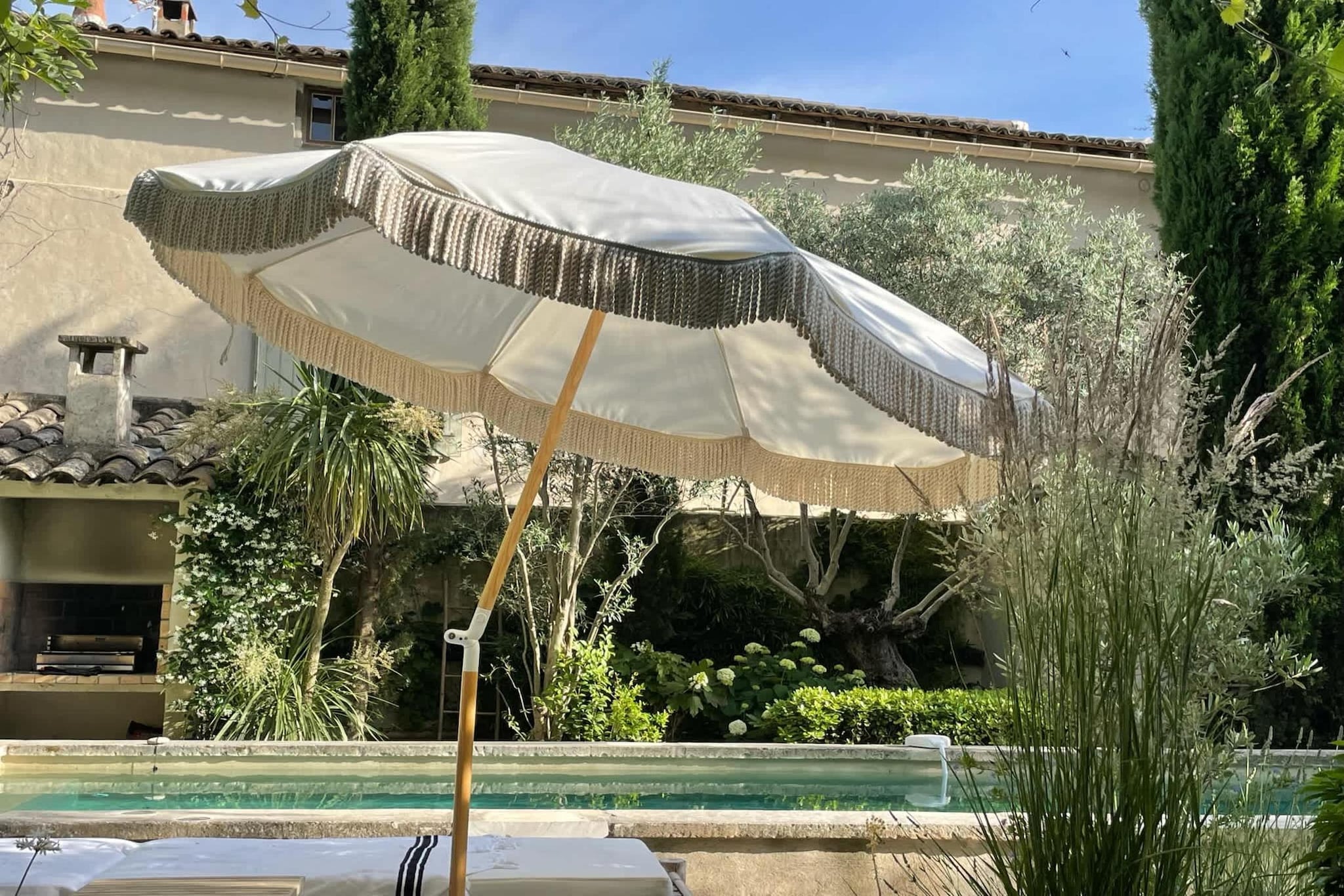 Mas Maillane demeure du XVIIIe entièrement rénové-Swimming pool