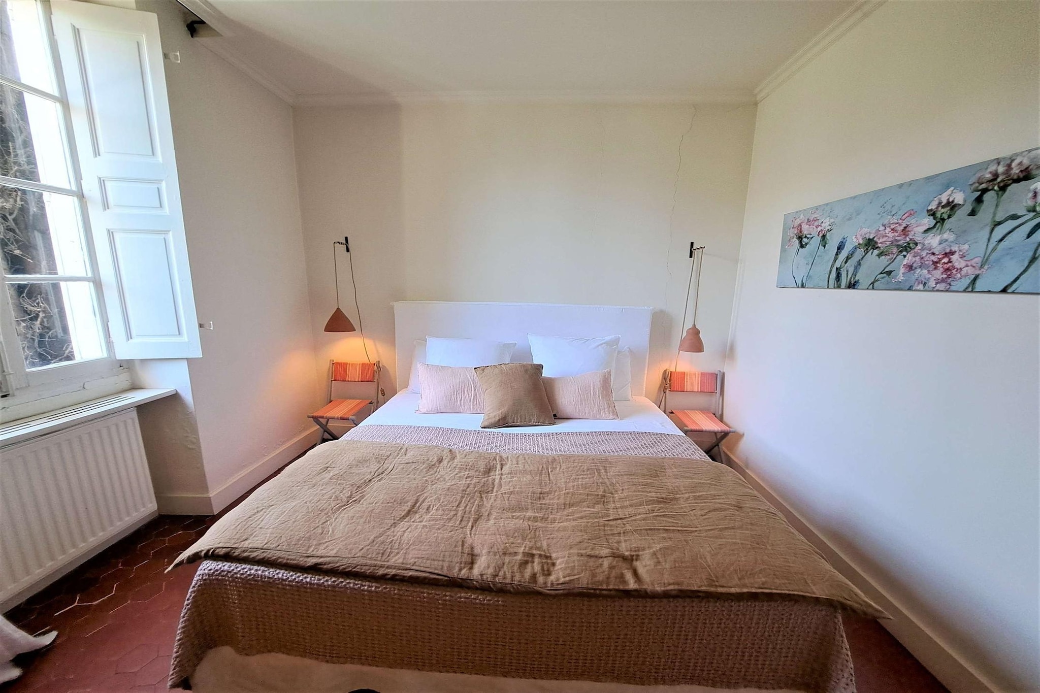 Mas Maillane demeure du XVIIIe entièrement rénové-Bedroom