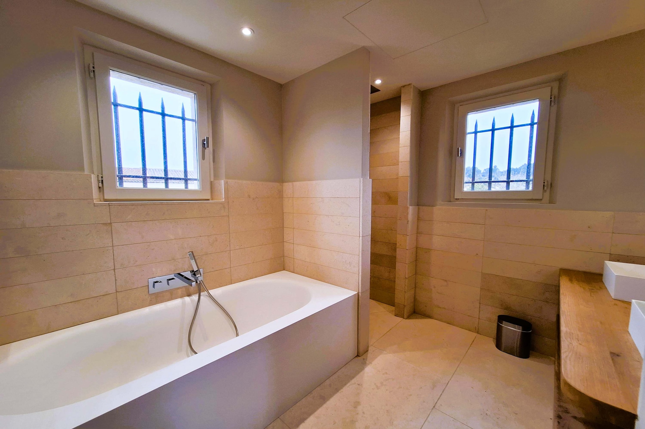 Le Mas Sorella – Votre Évasion Provençale au Cœur des Alpilles-Badezimmer