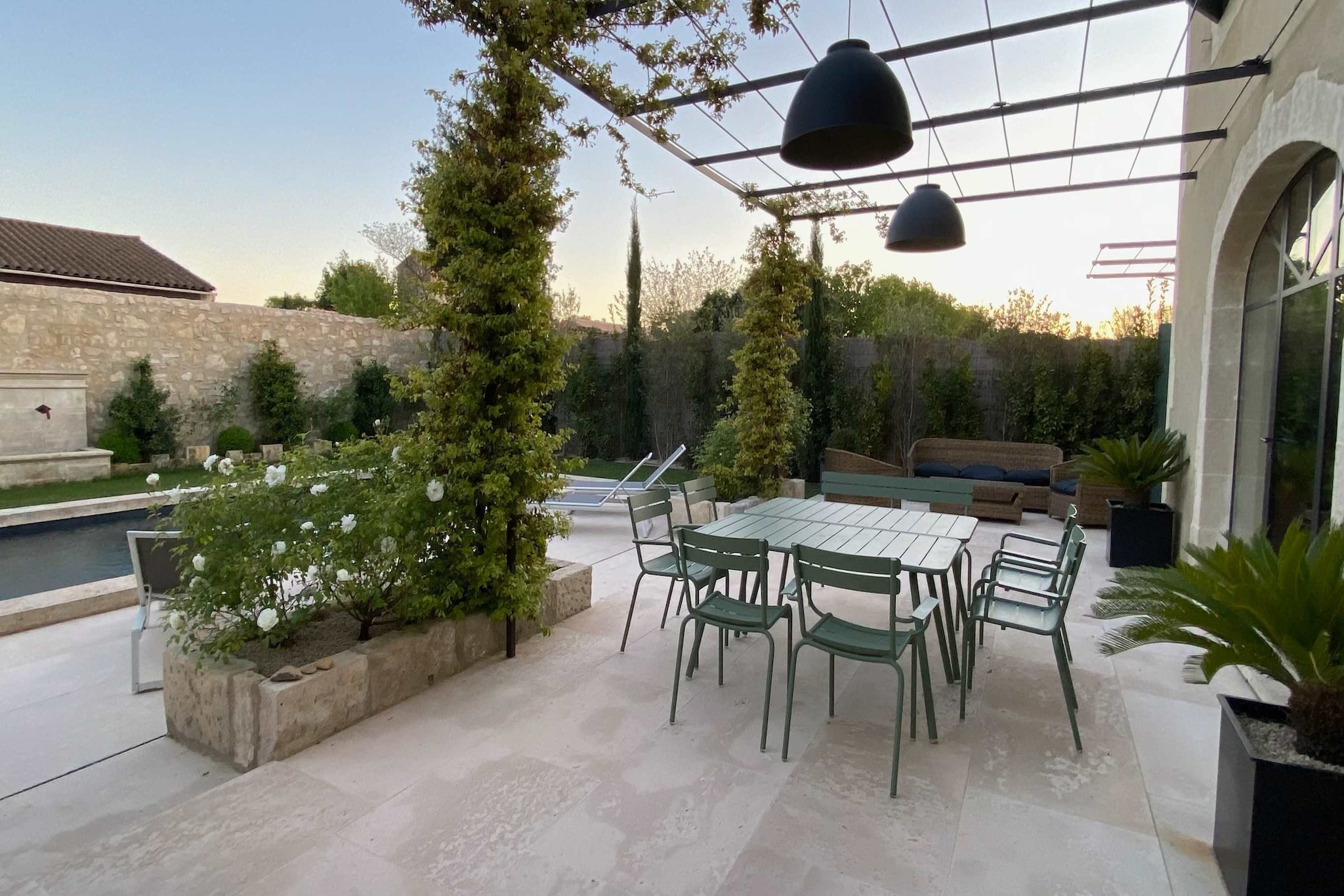 Le Mas Sorella – Votre Évasion Provençale au Cœur des Alpilles-Terrasse/Balkon