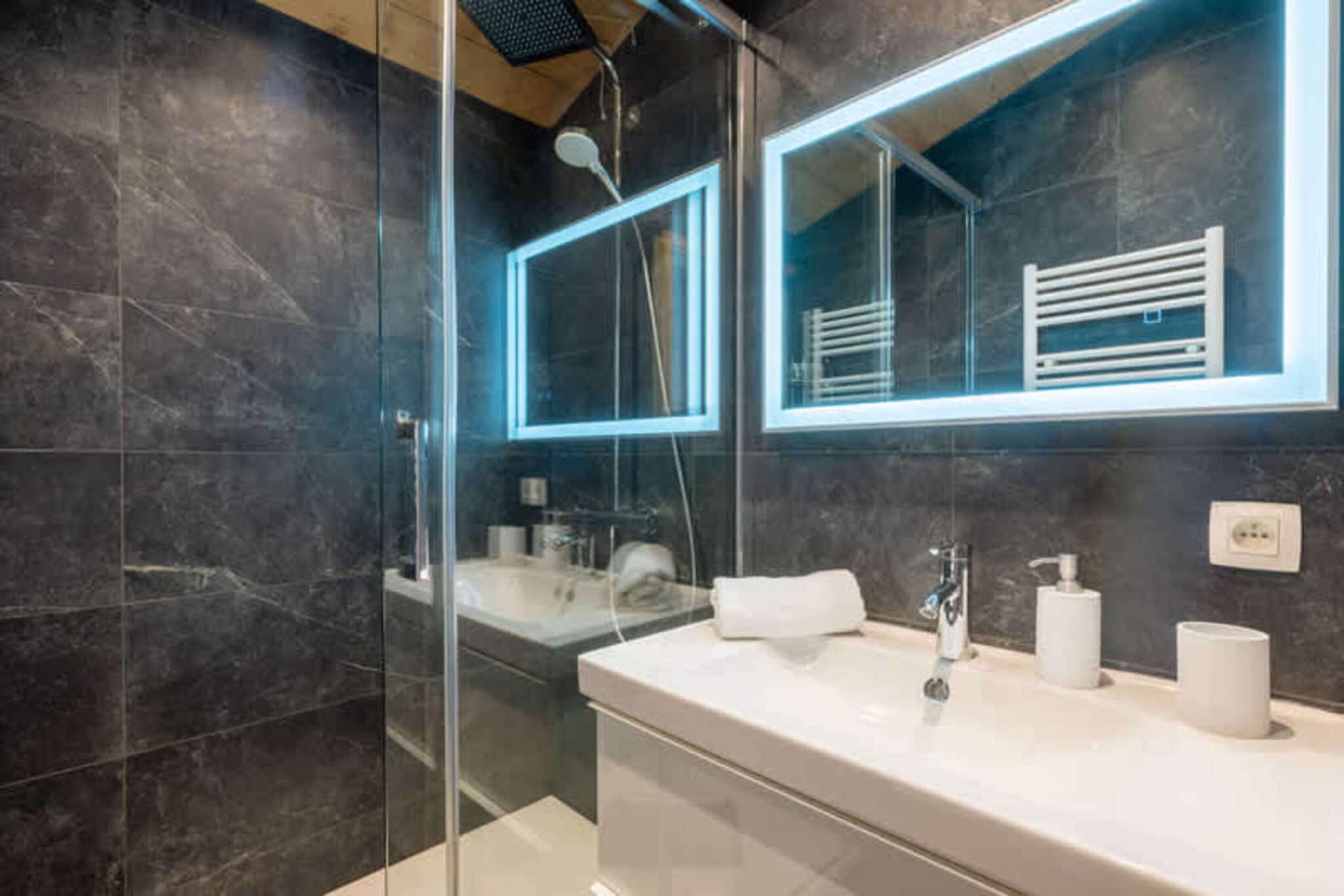 Duplex tout confort au centre ville de Chamonix-Badkamer