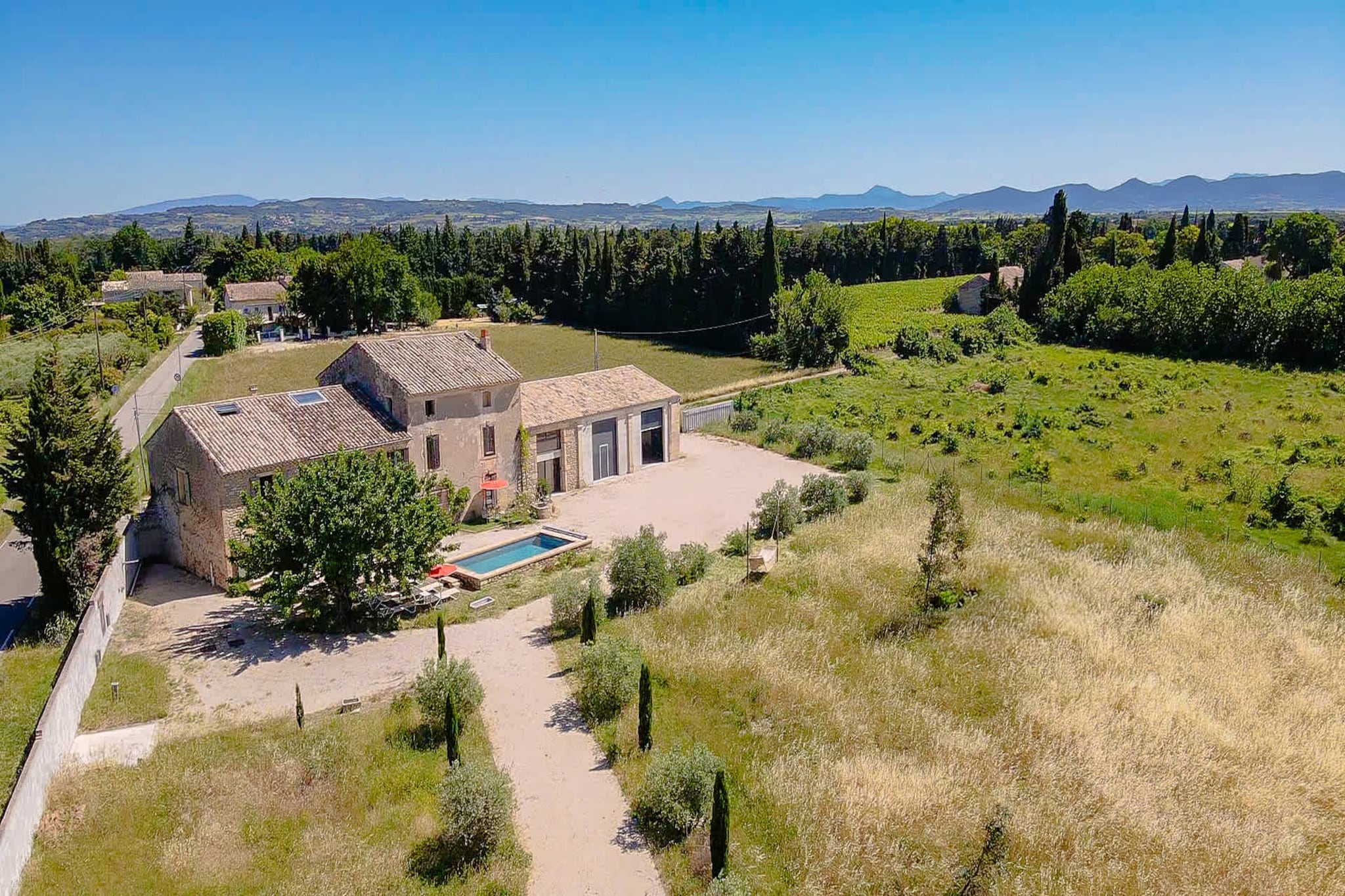 Mas du Mûrier-Buitenkant zomer
