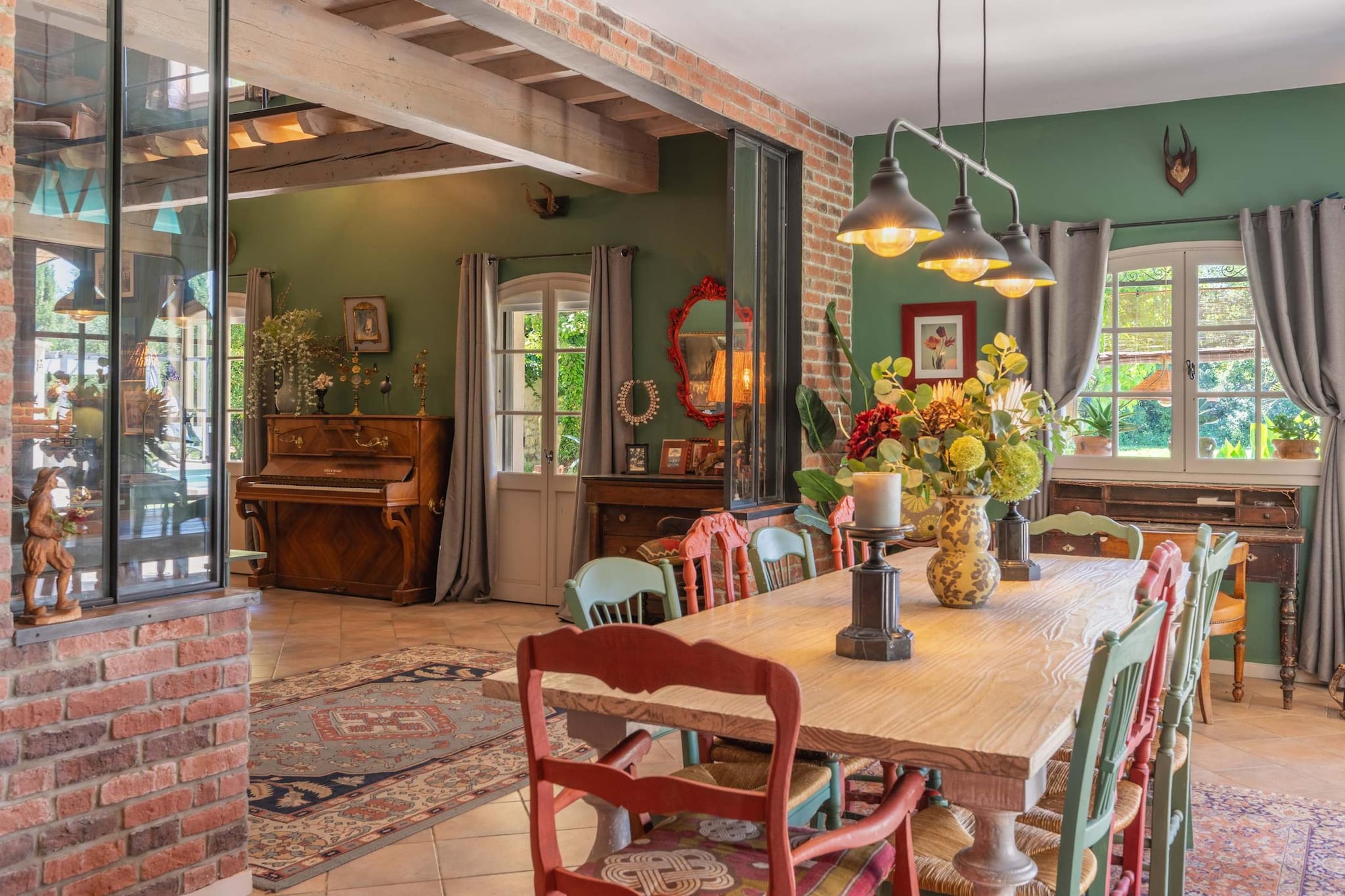 Grand Mas climatisé Arles-Esszimmer