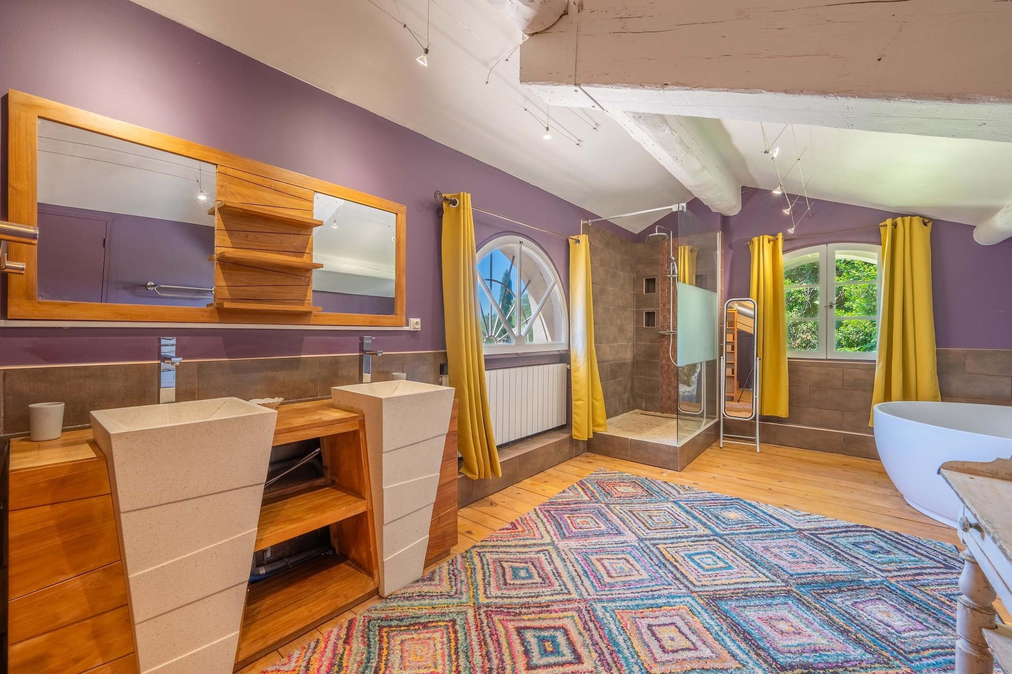 Grand Mas climatisé Arles-Badezimmer