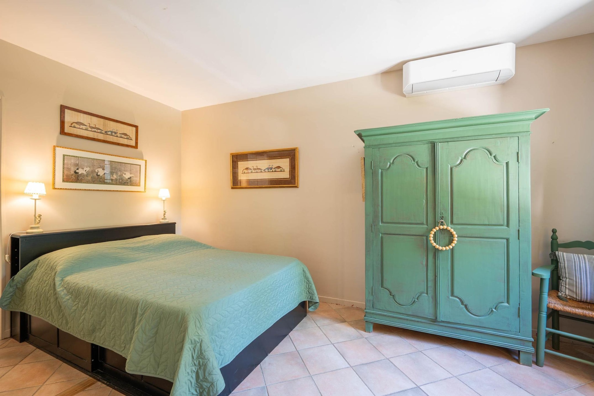 Grand Mas climatisé Arles-Schlafzimmer