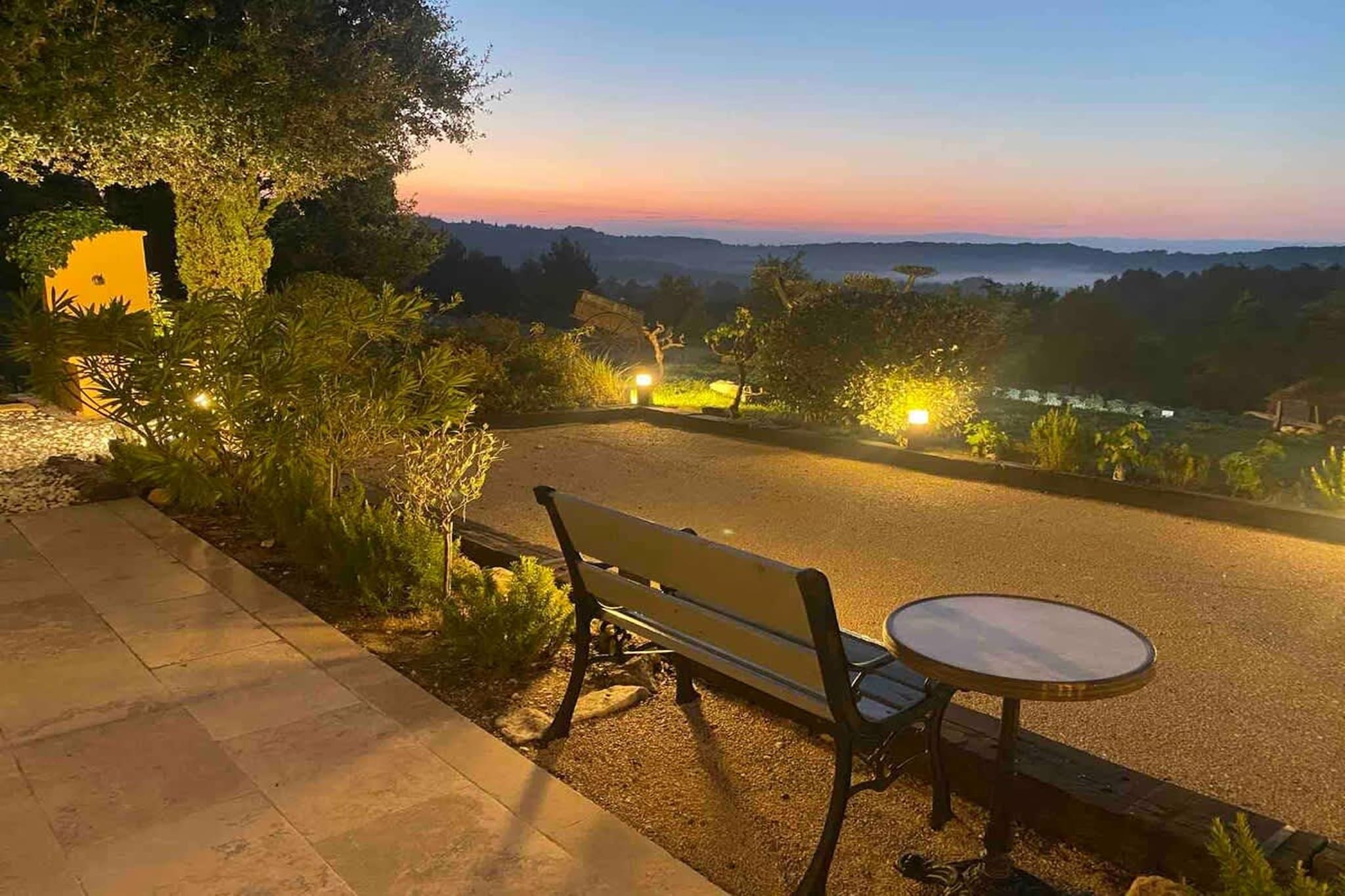 Villa provencale à Murs coeur du Luberon-Uitzicht zomer